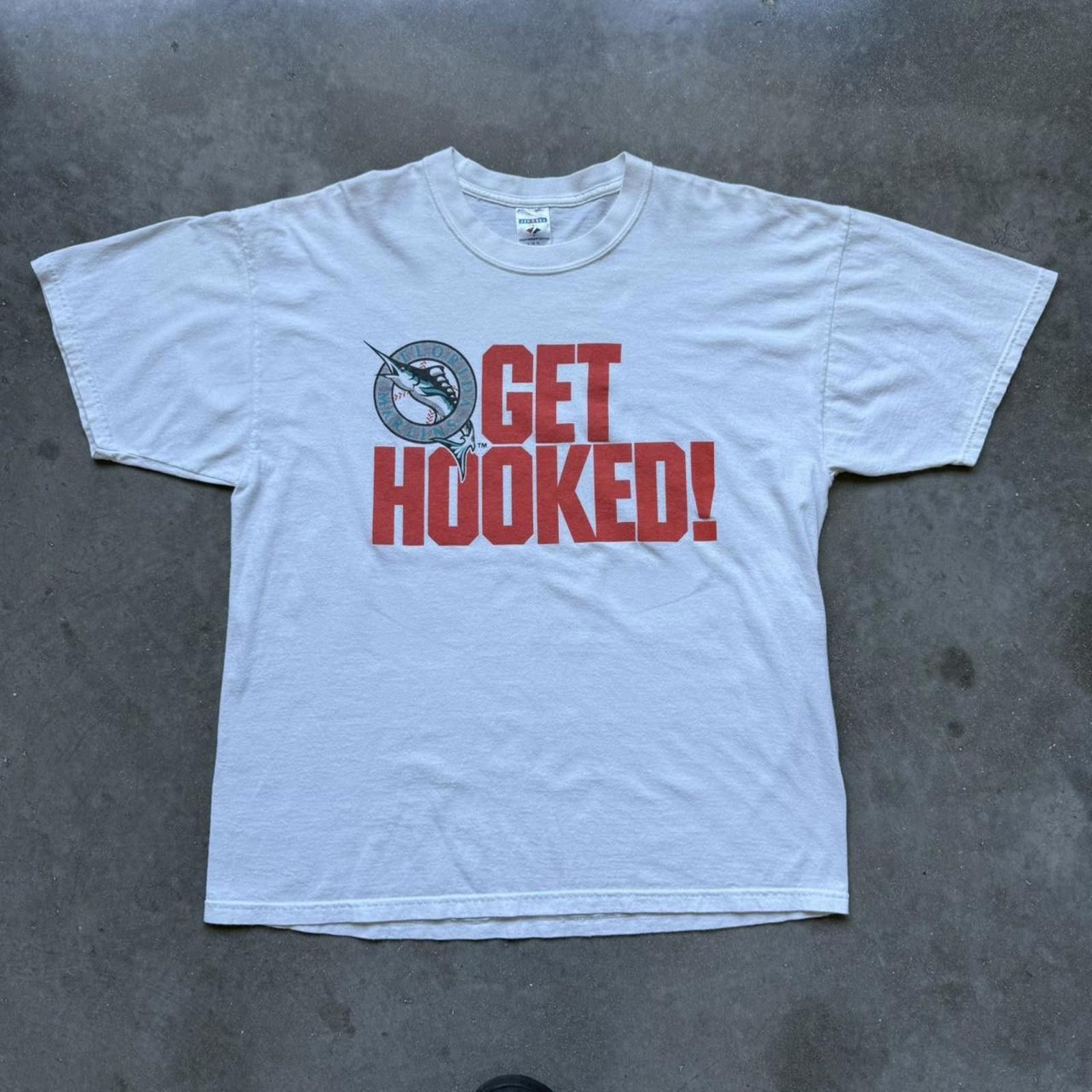 MLB MLB Miami Marlins “Get Hooked” Sports Faded Graphic T-shirt Size US XL / EU 56 / 4 - 1 Thumbnail