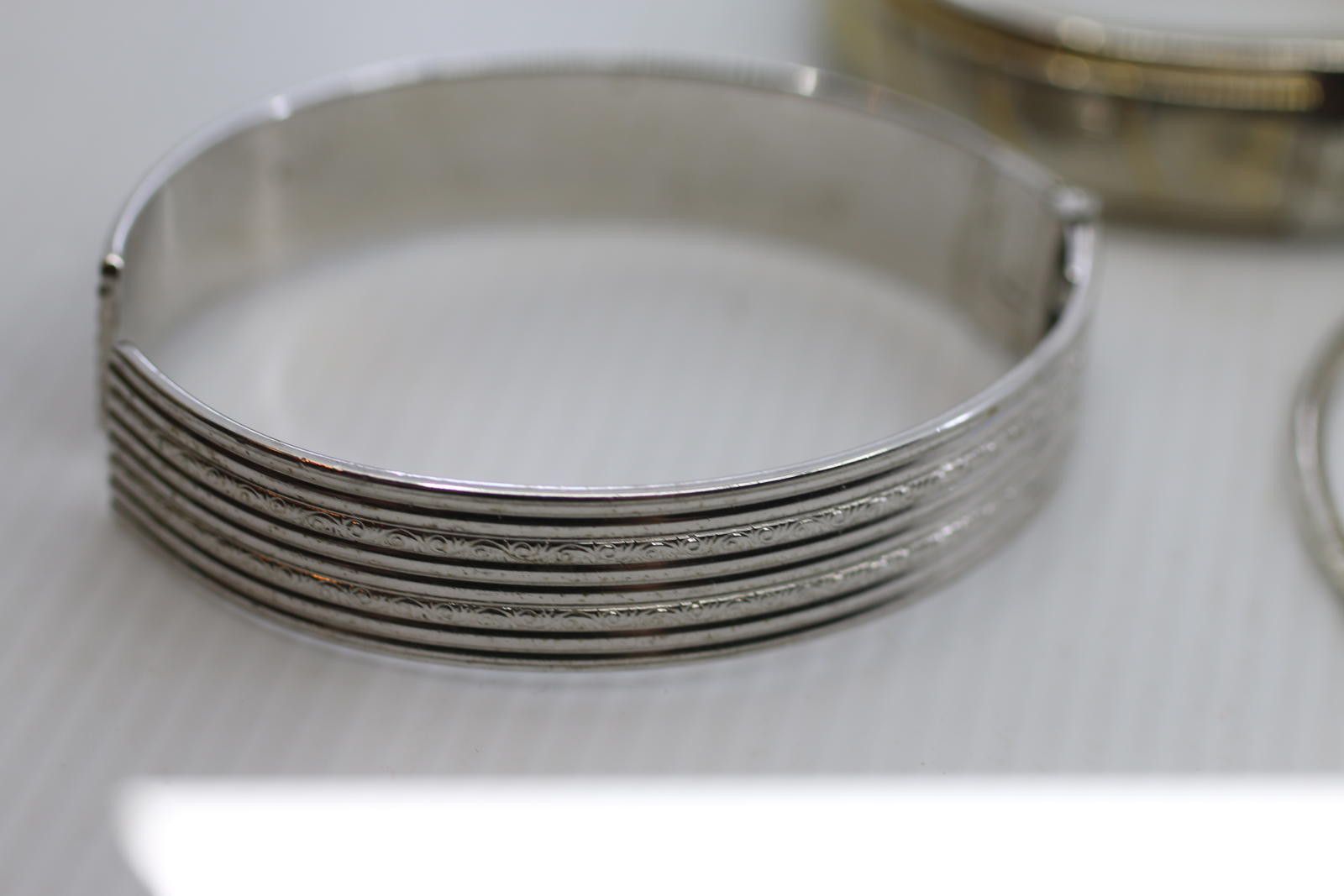 The Unbranded Brand Set of 3 Vintage Silver Engraved Multi Band Hinged Bangle Size ONE SIZE - 2 Thumbnail