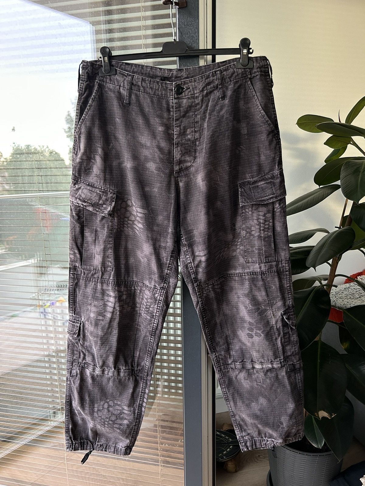 Vintage Vintage Military Tiger Stripe Camo Cargo Pants Size US 32 / EU 48 - 2 Thumbnail