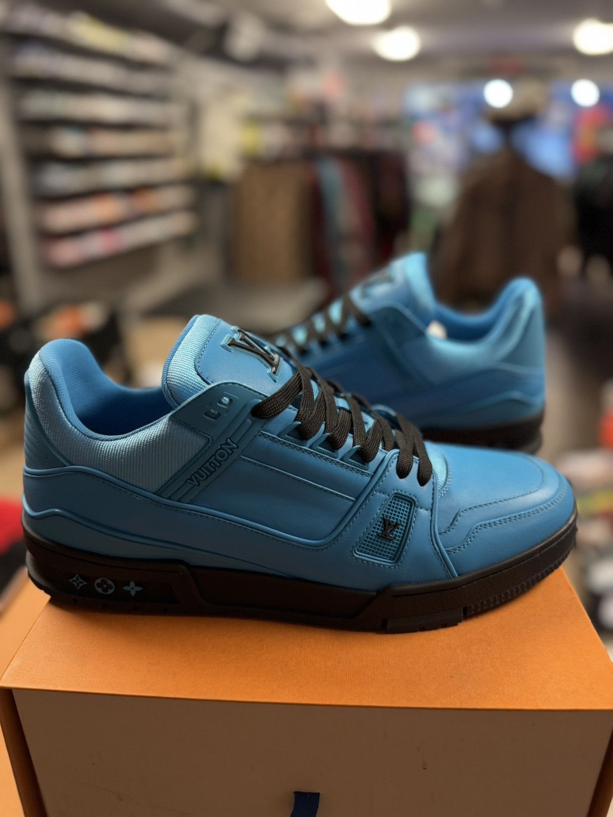 Louis Vuitton Louis Vuitton Blue Trainer Low Top Size 9LV/10US (NEW) Size US 10 / EU 43 - 5 Thumbnail