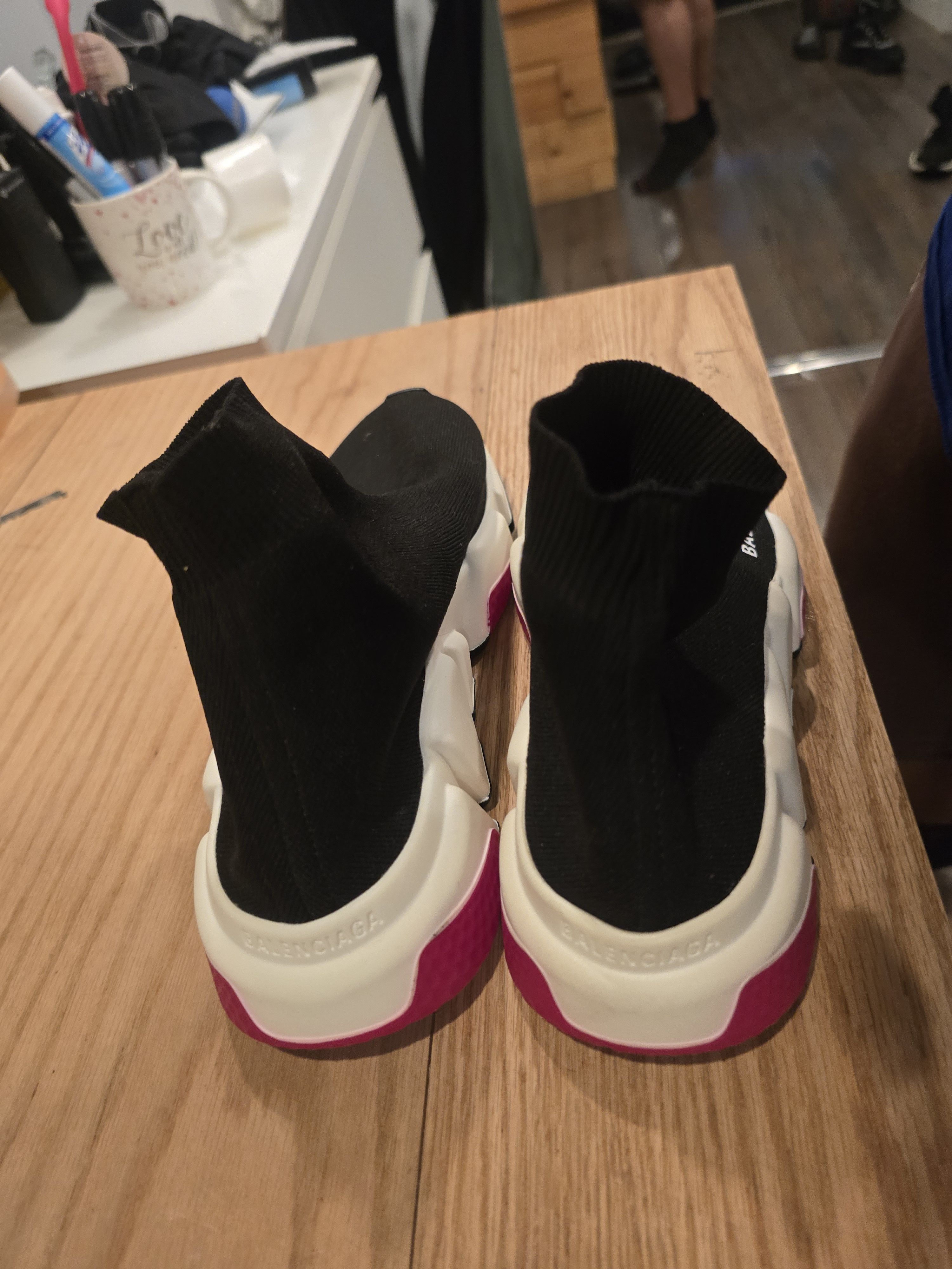 Balenciaga Balenciaga Sock Mismatch Sneakers Sz 35 & Sz 38 Size US 5 / IT 35 - 5 Thumbnail
