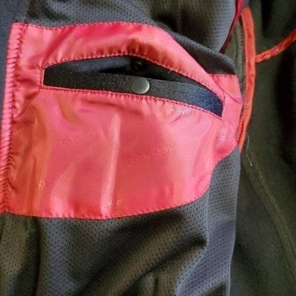 Calvin Klein Calvin Klein Water Resistant & Wind Protectant Zippered Pock Size US M / EU 48-50 / 2 - 9 Thumbnail
