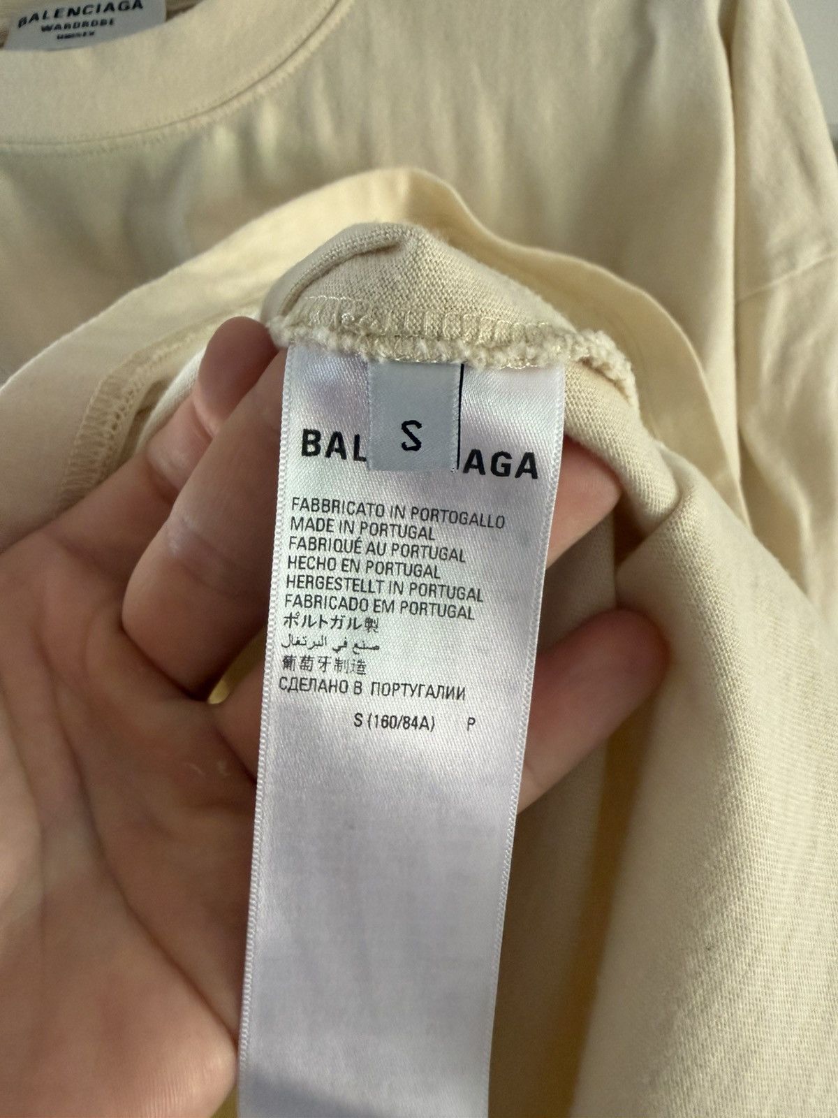 Balenciaga Balenciaga Campaign T-shirt Size Small Cream color Size US S / EU 44-46 / 1 - 3 Thumbnail