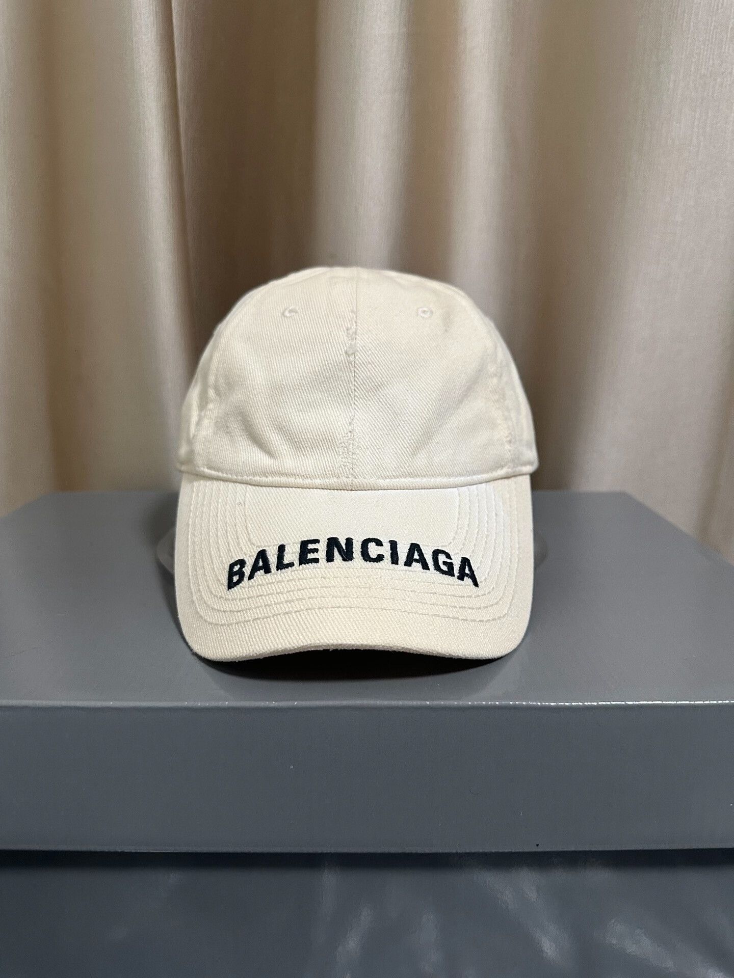 Balenciaga balenciaga embroidered logo baseball cap Size ONE SIZE - 1 Thumbnail