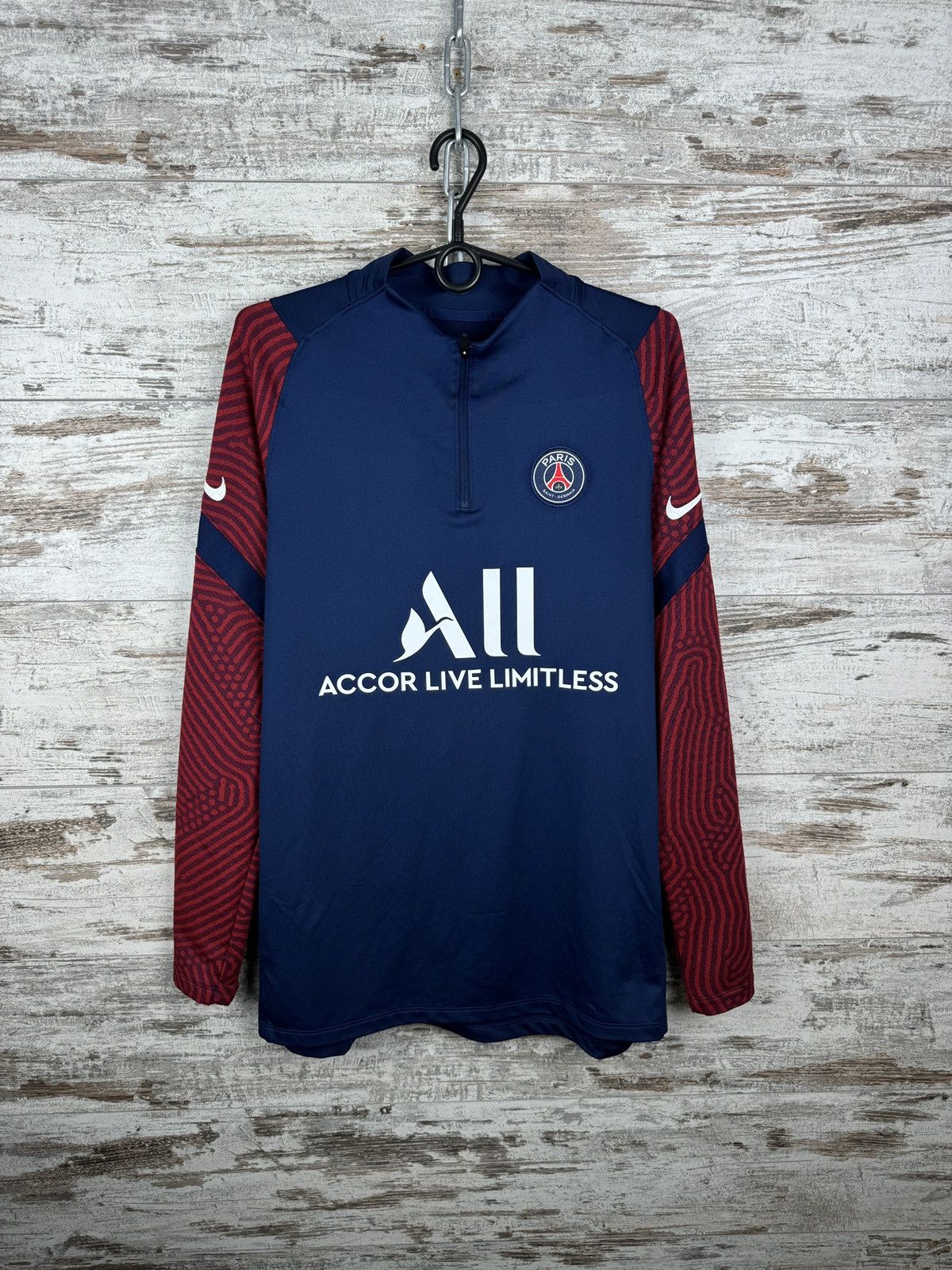 Mens Vintage Nike Paris Saint-Germain Soccer jersey T-shirt