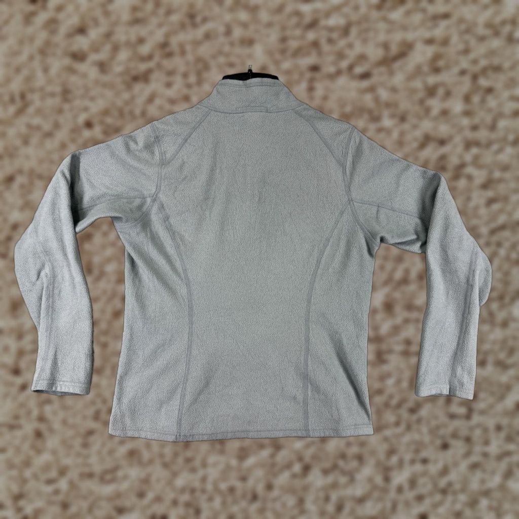 The North Face VINTAGE The North Face Sweater Womens Medium Gray 1/4 Zip Polyester Fleece Mock Neck Size M / US 6-8 / IT 42-44 - 1 Thumbnail