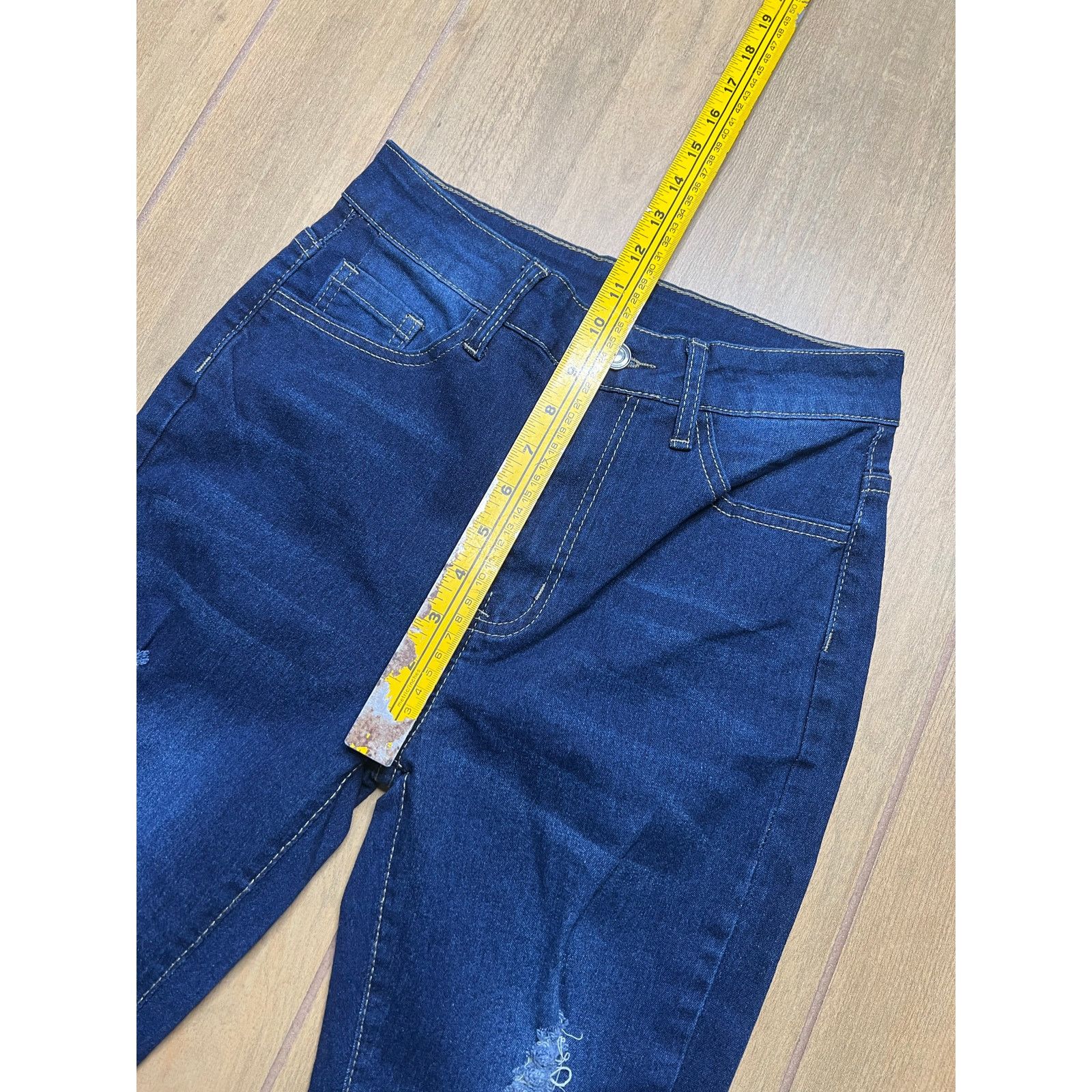 Vintage Vintage Look blue high-rise distressed flare Jeans Sz 25x30 Size 25" / US 0 / IT 36 - 6 Thumbnail