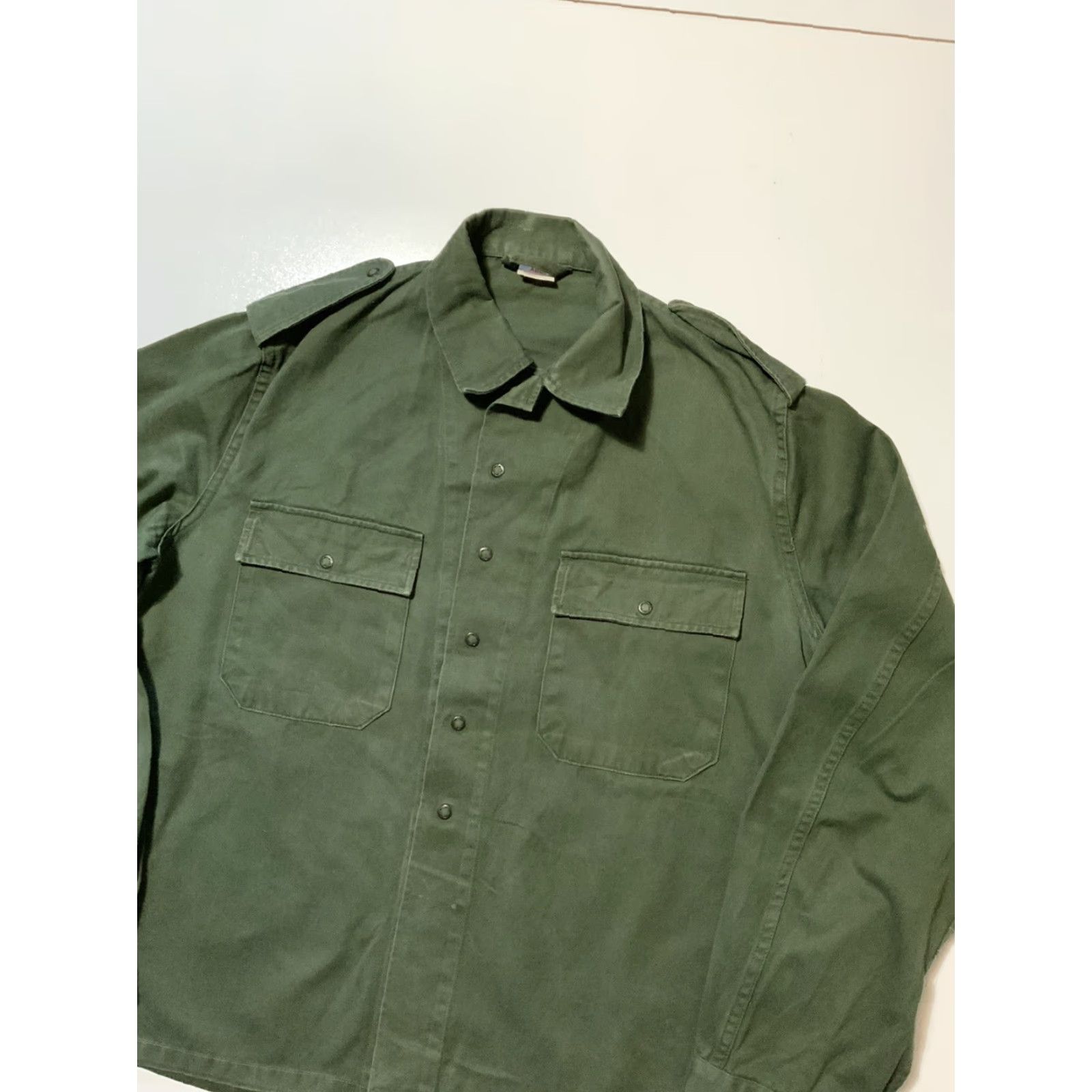 Vintage VINTAGE Belgium Army ABL Military Painted Green Field Shacket Shirt Jacket M 1984 1980s Green Mens Size US M / EU 48-50 / 2 - 3 Thumbnail