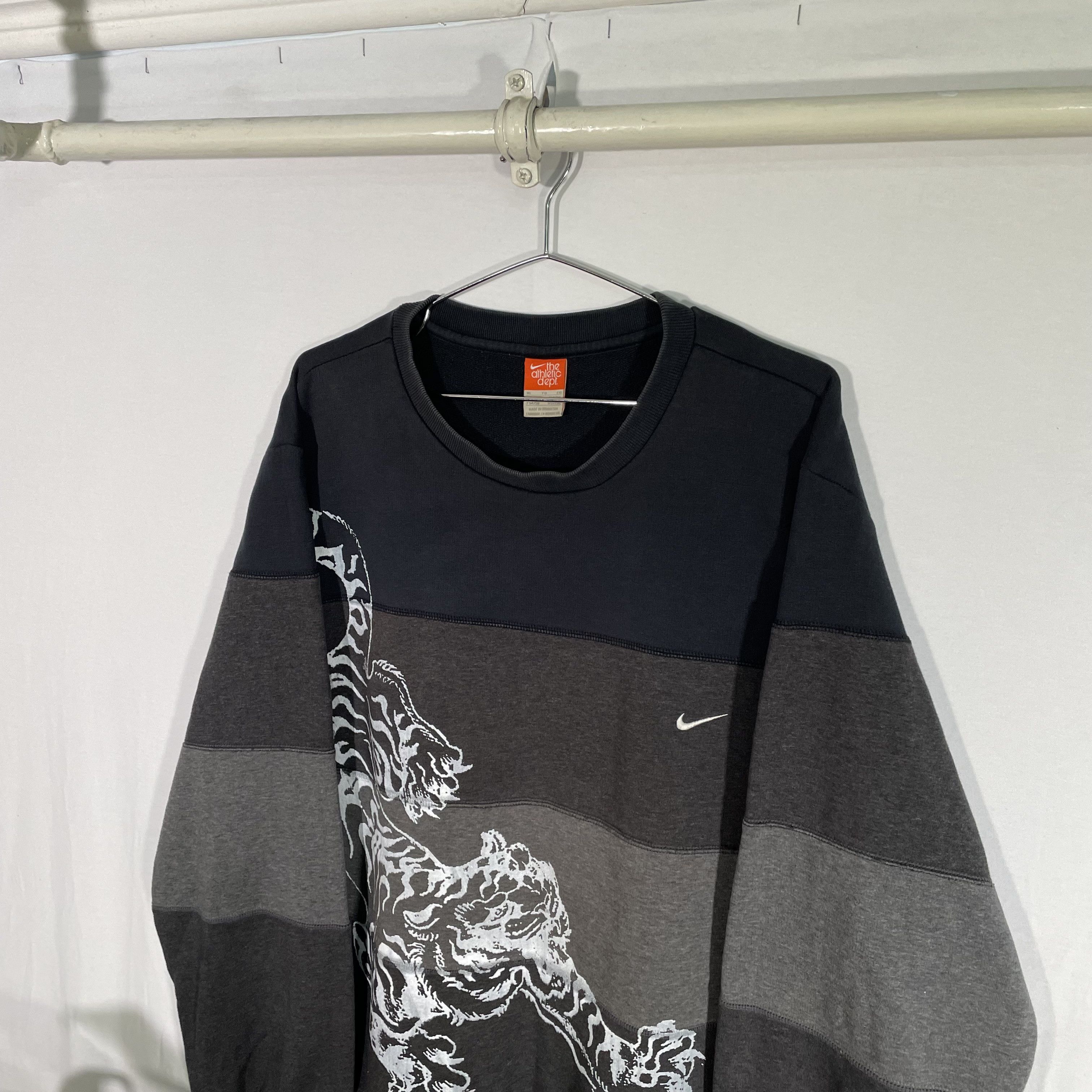 Nike Vintage Custom Nike Tiger Sweatshirt art grunge opium y2k Size US XL / EU 56 / 4 - 2 Thumbnail