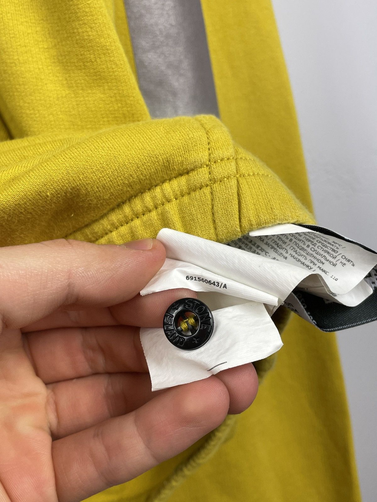 Stone Island Stone Island A/W 2018 Pouch Pocket Reflective Sweatshirt Size US L / EU 52-54 / 3 - 14 Thumbnail