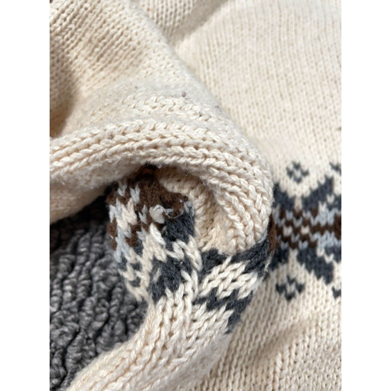 Vintage VINTAGE Icelandic Pattern Sweater Shirt Adult XL Ivory Geometric 90s Retro Mens XL Size US XL / EU 56 / 4 - 7 Thumbnail