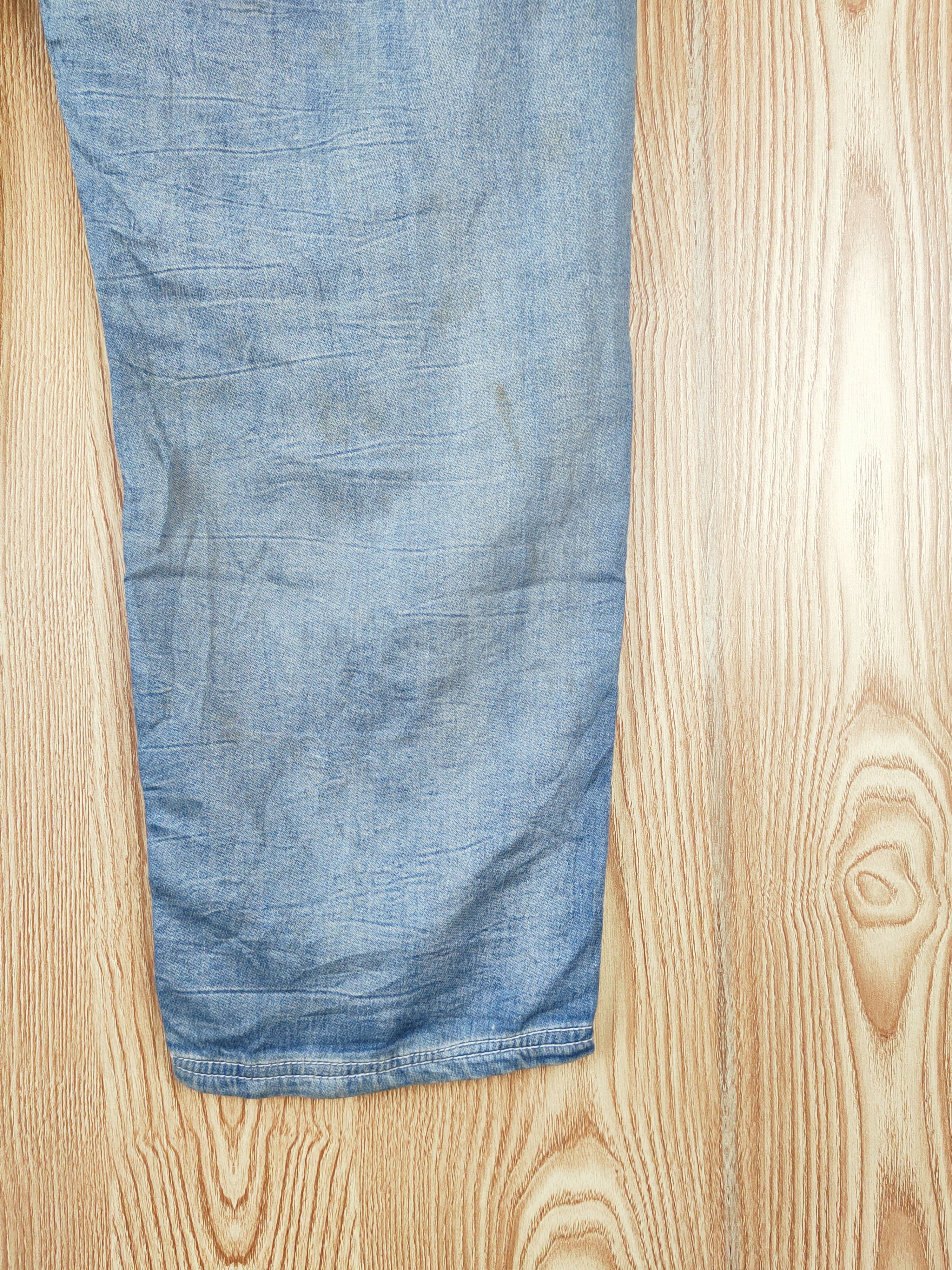 Japanese Brand × Vintage Oil Cake Blue Faded Distressed Ripped Soft Jeans Size US 32 / EU 48 - 11 Thumbnail