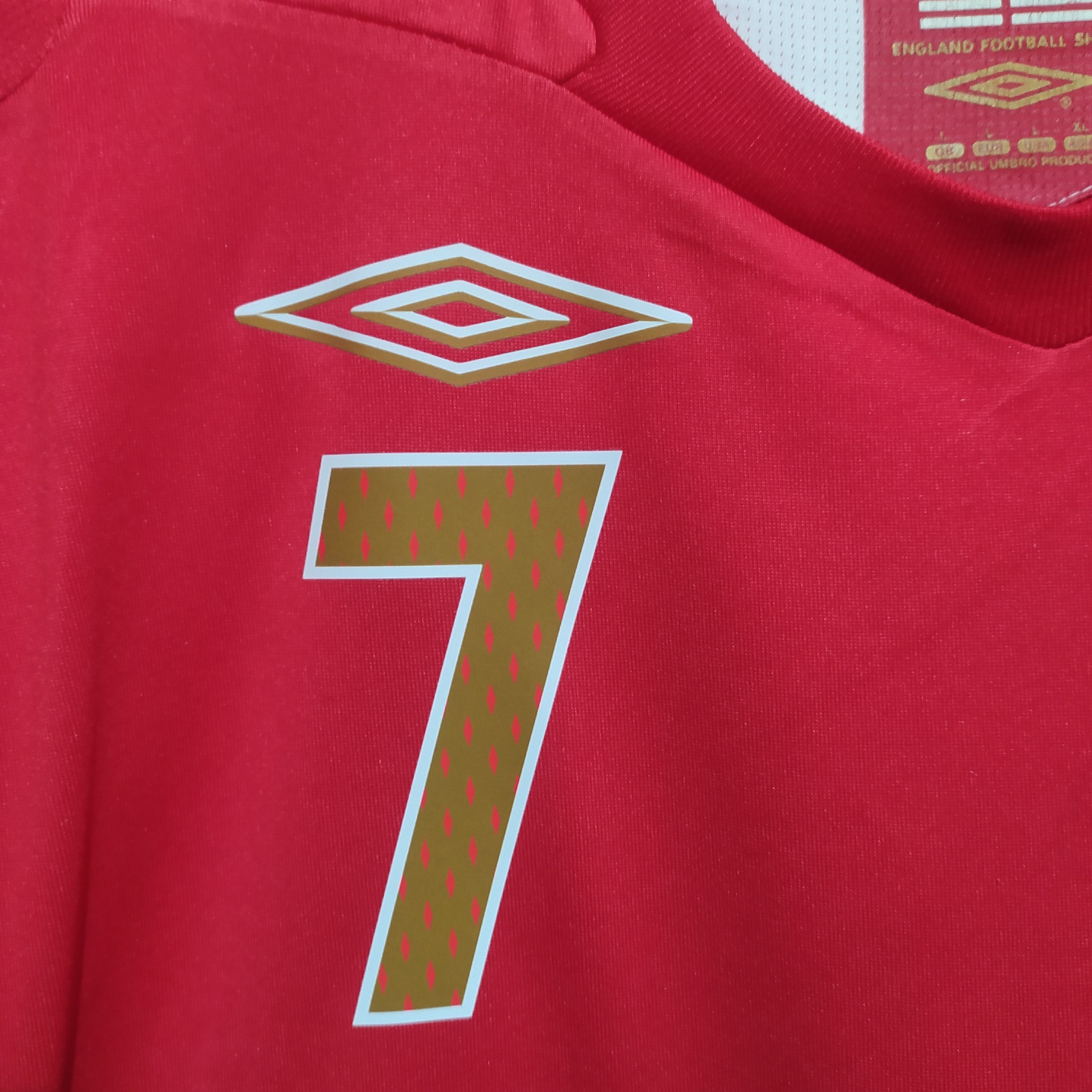 Umbro Umbro x England 2006/2008 #7 Beckham Away Jersey Size US L / EU 52-54 / 3 - 7 Thumbnail