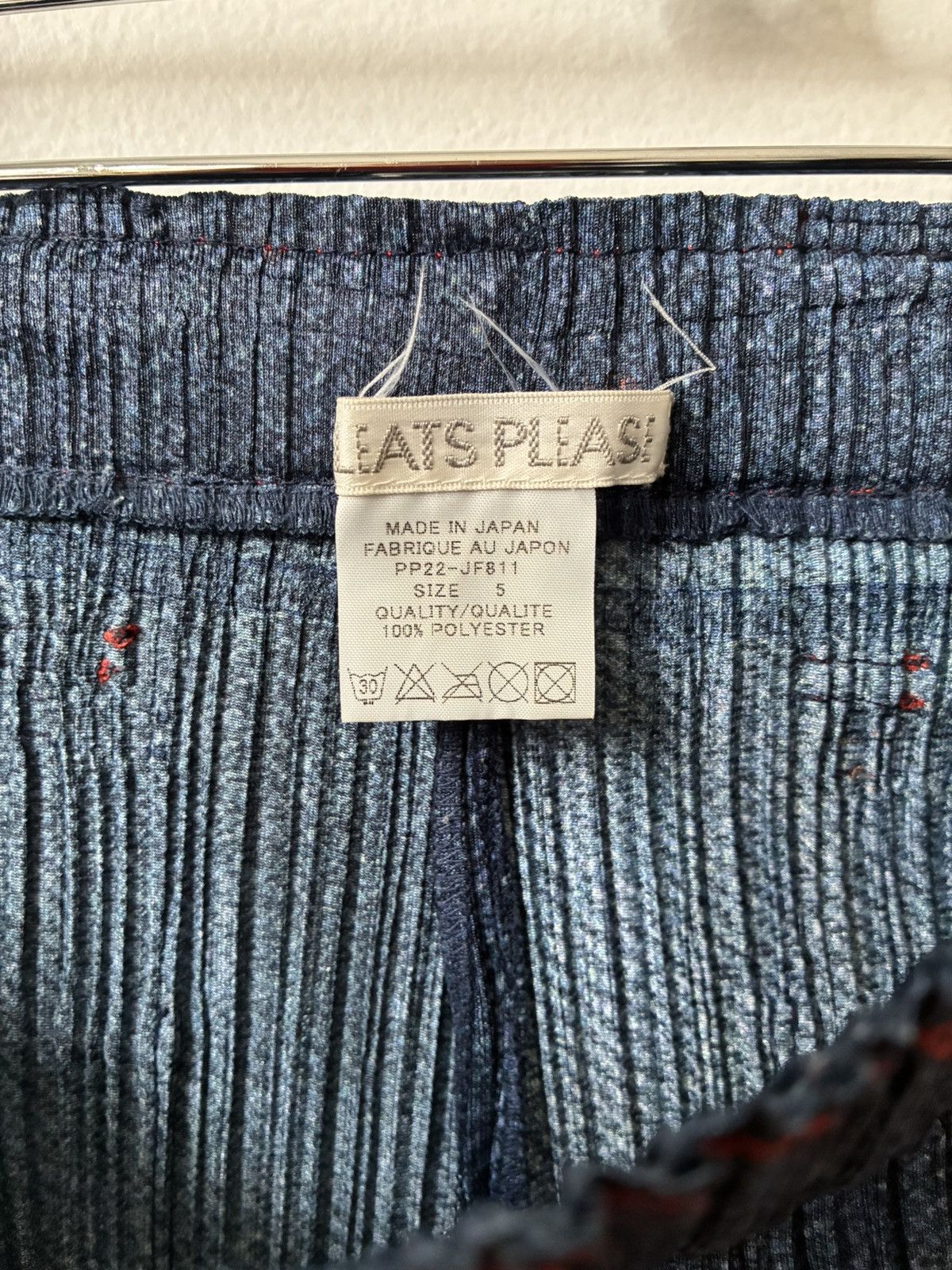 Pleats Please Issey Miyake PLEATS PLEASE Trompe L’Oeil Denim Printed Pants Size US 32 / EU 48 - 20 Thumbnail