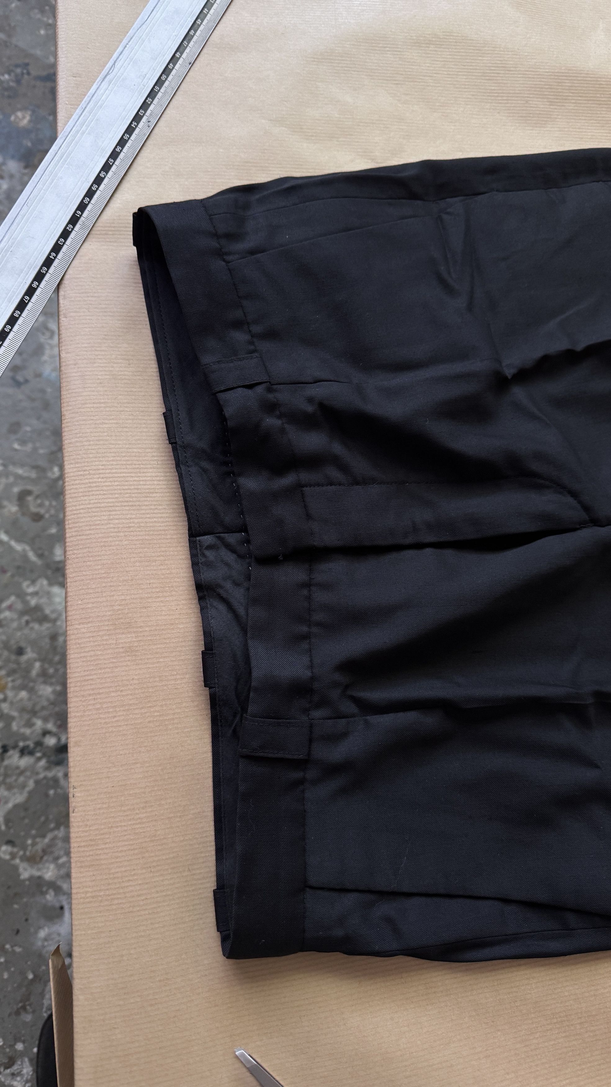 Martine Sitbon aa . 48 . COLLECTOR . AS NEW . WIDE WOOL PANTS . 113PA1002 Size US 32 / EU 48 - 4 Thumbnail