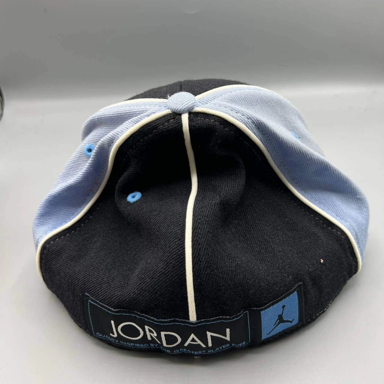 Jordan Brand Air Jordan 23 Hat Men 7 1/4 Embroidered Jumpman Fitted Cap Size ONE SIZE - 7 Thumbnail