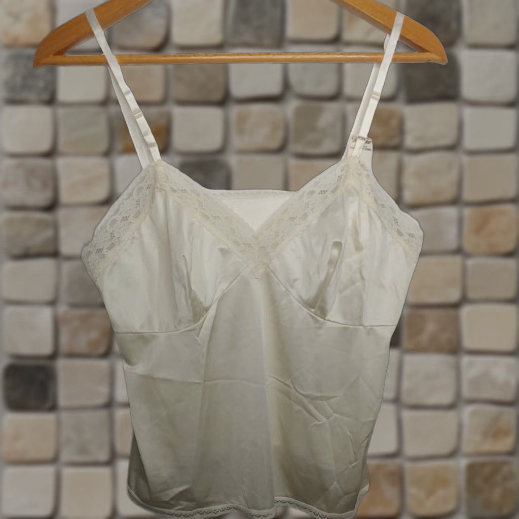 Vintage VINTAGE Vanity Fair Jentell Camisole Shirt Women 38 Ivory Lace Nylon Adjustable Straps 17.5" USA Womens Size ONE SIZE - 1 Thumbnail