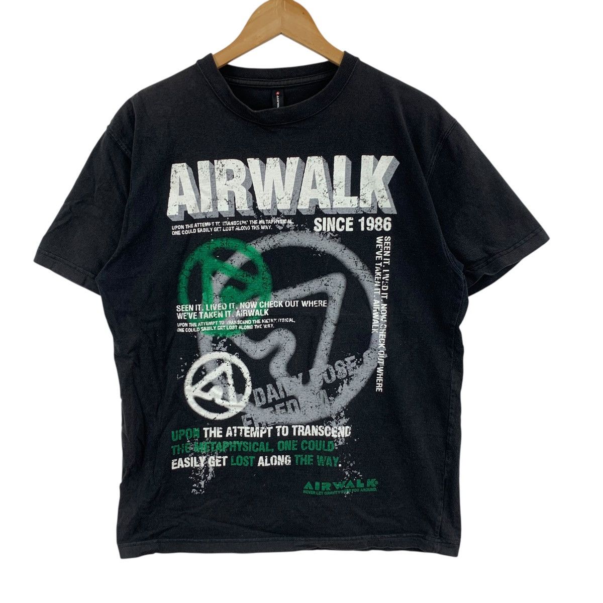 Airwalk AIRWALK SKATEBOARD Modern Streetwear Graffiti Tee Shirt Top Size US L / EU 52-54 / 3 - 4 Thumbnail