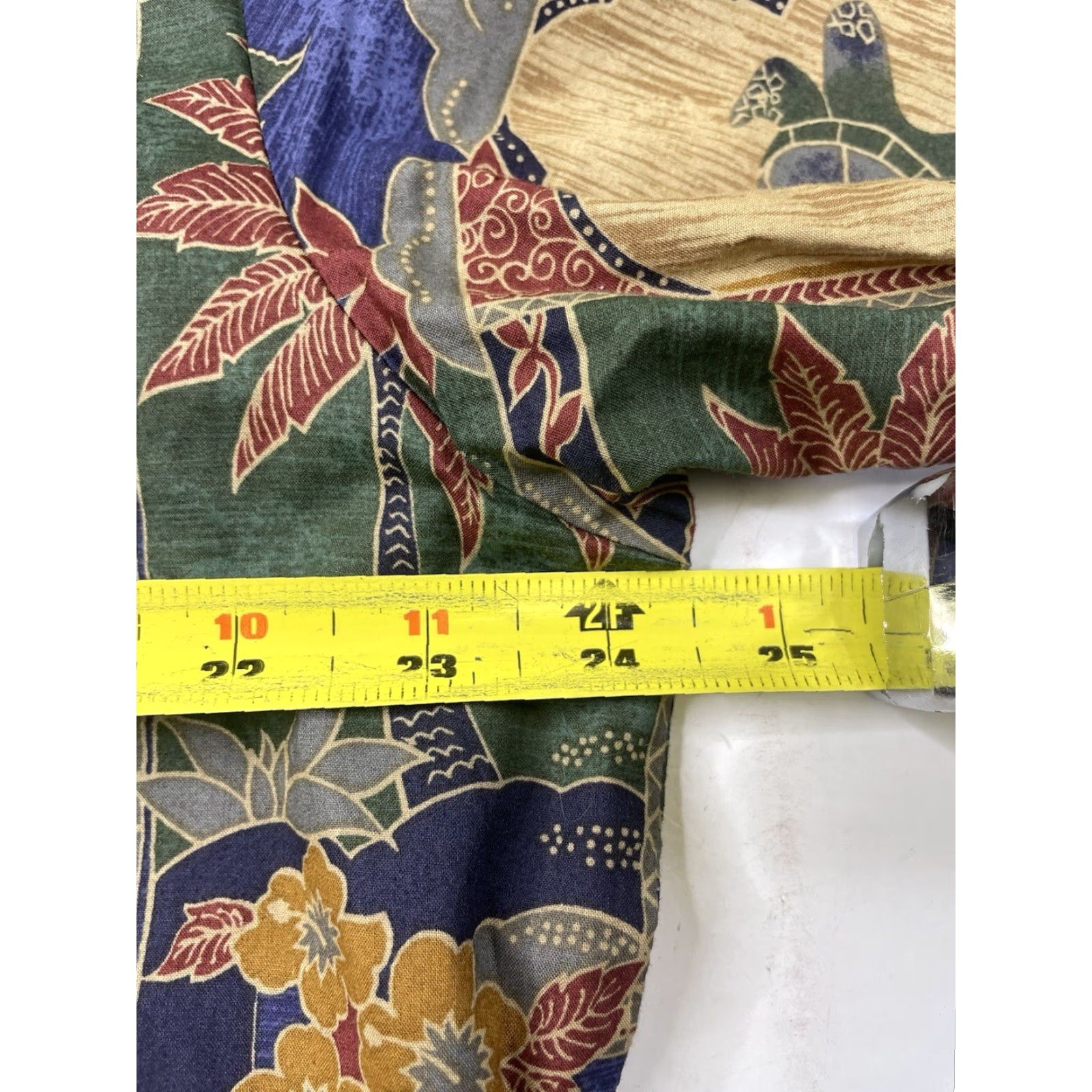 Tori Richard Tori Richard Button-Up Shirt Hawaiian 100% Cotton Multicolor COLLARED Short Sleeve Casual Men L Large Palm Turtle Fish Beach 90s? Size US L / EU 52-54 / 3 - 5 Thumbnail