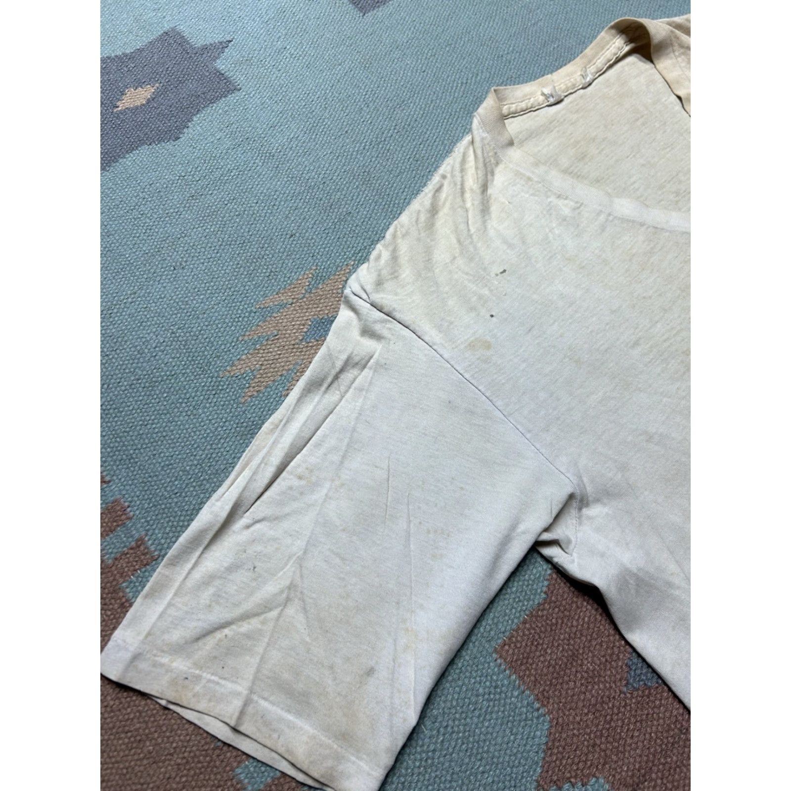 Vintage VINTAGE 80s 90s blank white T-Shirt V-Neck Cotton Adult XL Mens T-Shirt 80s Theme Size US XL / EU 56 / 4 - 6 Thumbnail