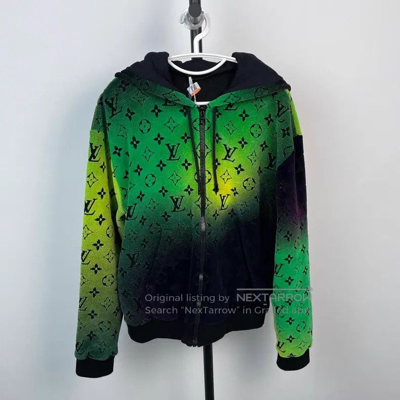 Louis Vuitton Louis Vuitton Black and green gradient full logo zipper ho Size US S / EU 44-46 / 1 - 1 Thumbnail
