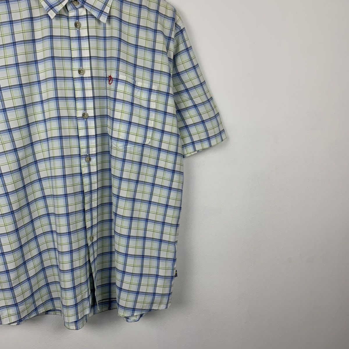 Fjallraven Fjallraven Plaid Outdoor Shirt Short Sleeve Men’s Size XL Size US XL / EU 56 / 4 - 5 Thumbnail