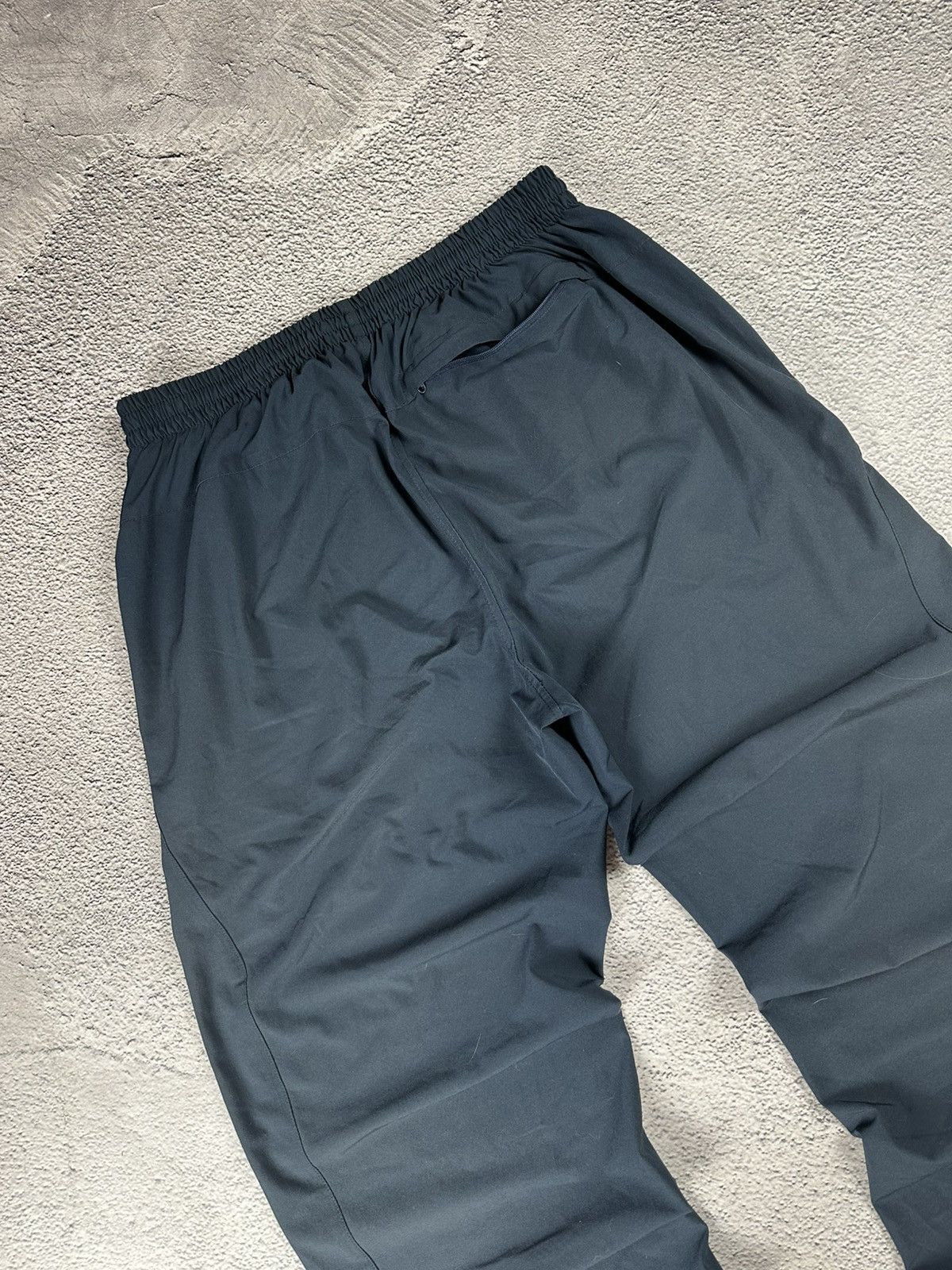 Nike Vintage Nike Trackpants Faded Nylon Y2K Baggy Style Size US 34 / EU 50 - 10 Thumbnail