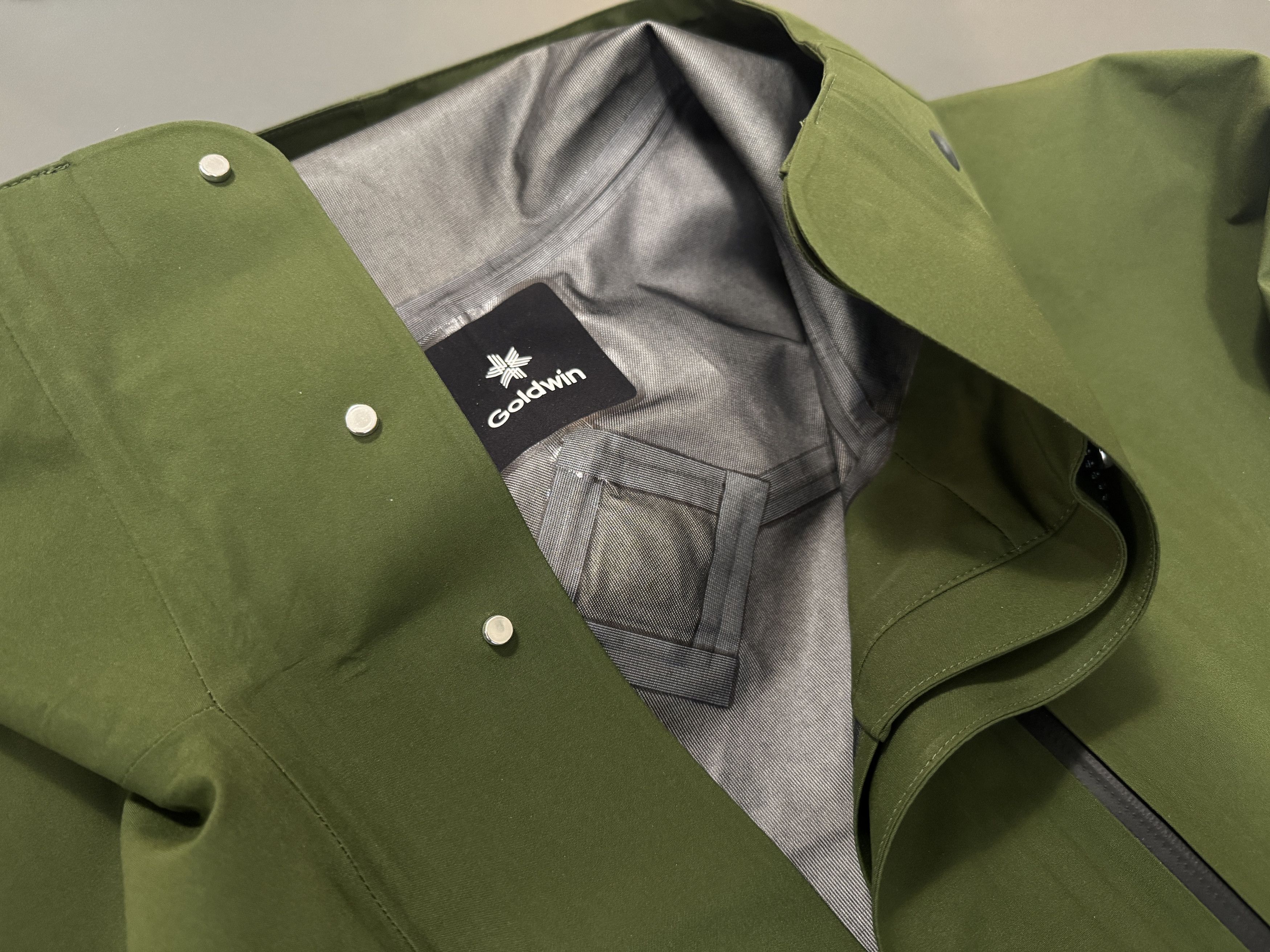 Goldwin Goldwin Gore-Tex hooded jacket size M Olive Green Size US M / EU 48-50 / 2 - 4 Thumbnail
