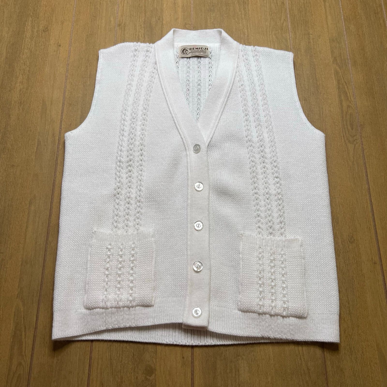 Vintage Vintage Bemidji Woolen Mills Knit Sweater Vest White USA M/L Size US M / EU 48-50 / 2 - 1 Thumbnail