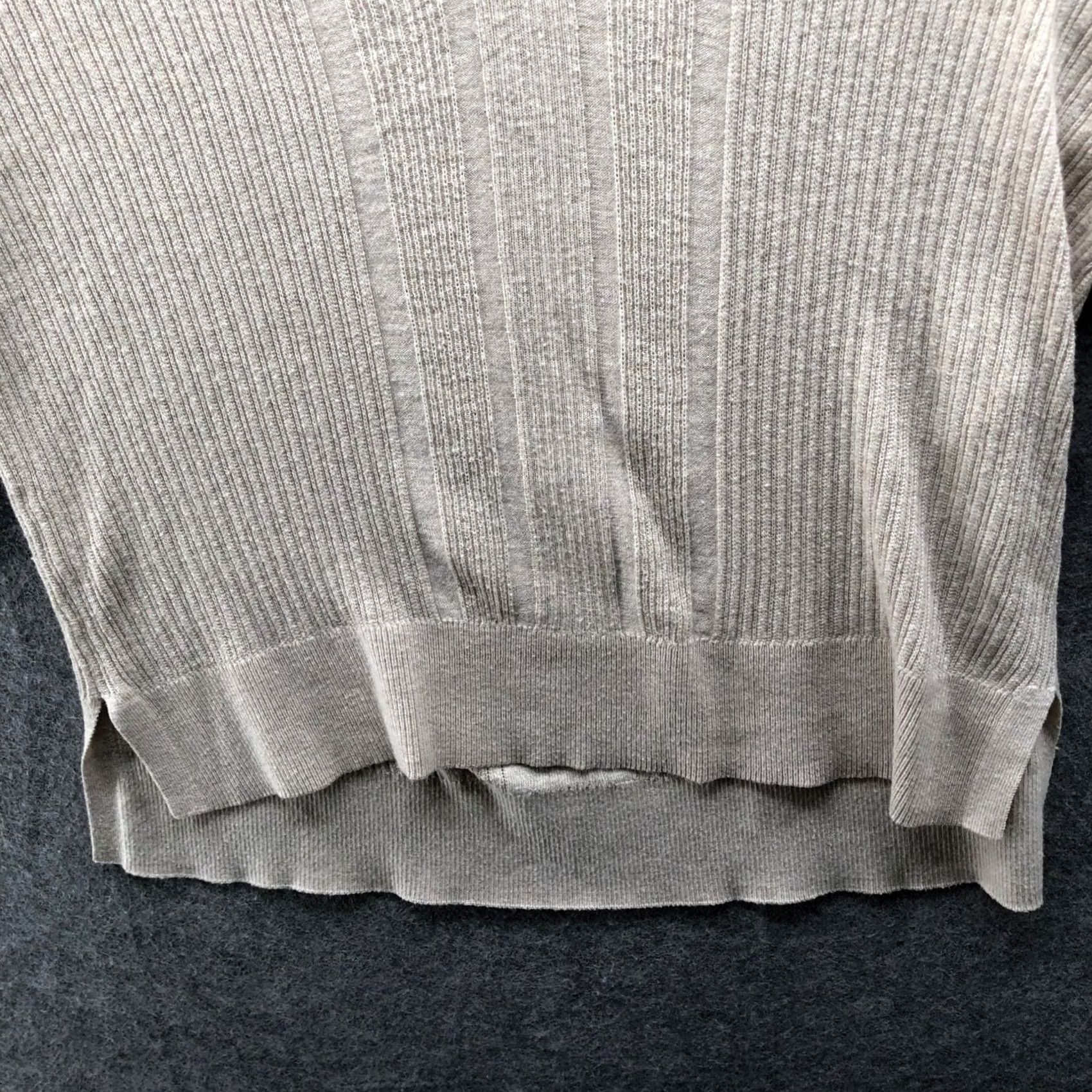 White House Black Market White House Black Market Lightweight Sweater Womens M V-Neck Beige Ribbed Soft Size M / US 6-8 / IT 42-44 - 4 Thumbnail