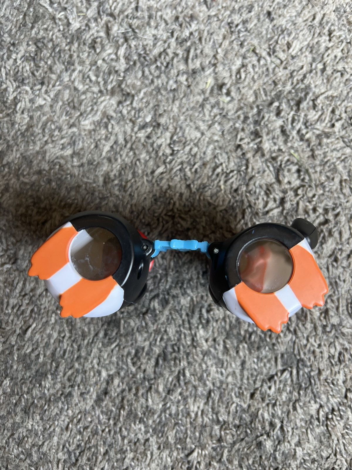 Hypebeast 2014 McDonald’s DreamWorks Penguins Of Madagascar Binoculars Size ONE SIZE - 4 Thumbnail