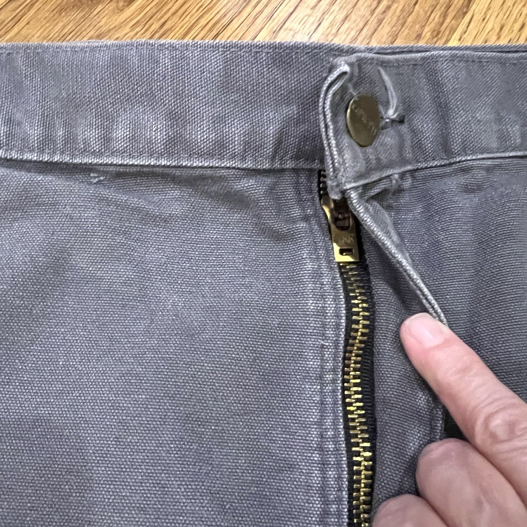 Carhartt VINTAGE Carhartt Pants Carpenter 5-Pocket Denim Workwear Gray 40x30 Men's Regular 40 Inseam Double Knee USA 90s Grunge Carhartt B136 GVL Size US 40 / EU 56 - 4 Thumbnail