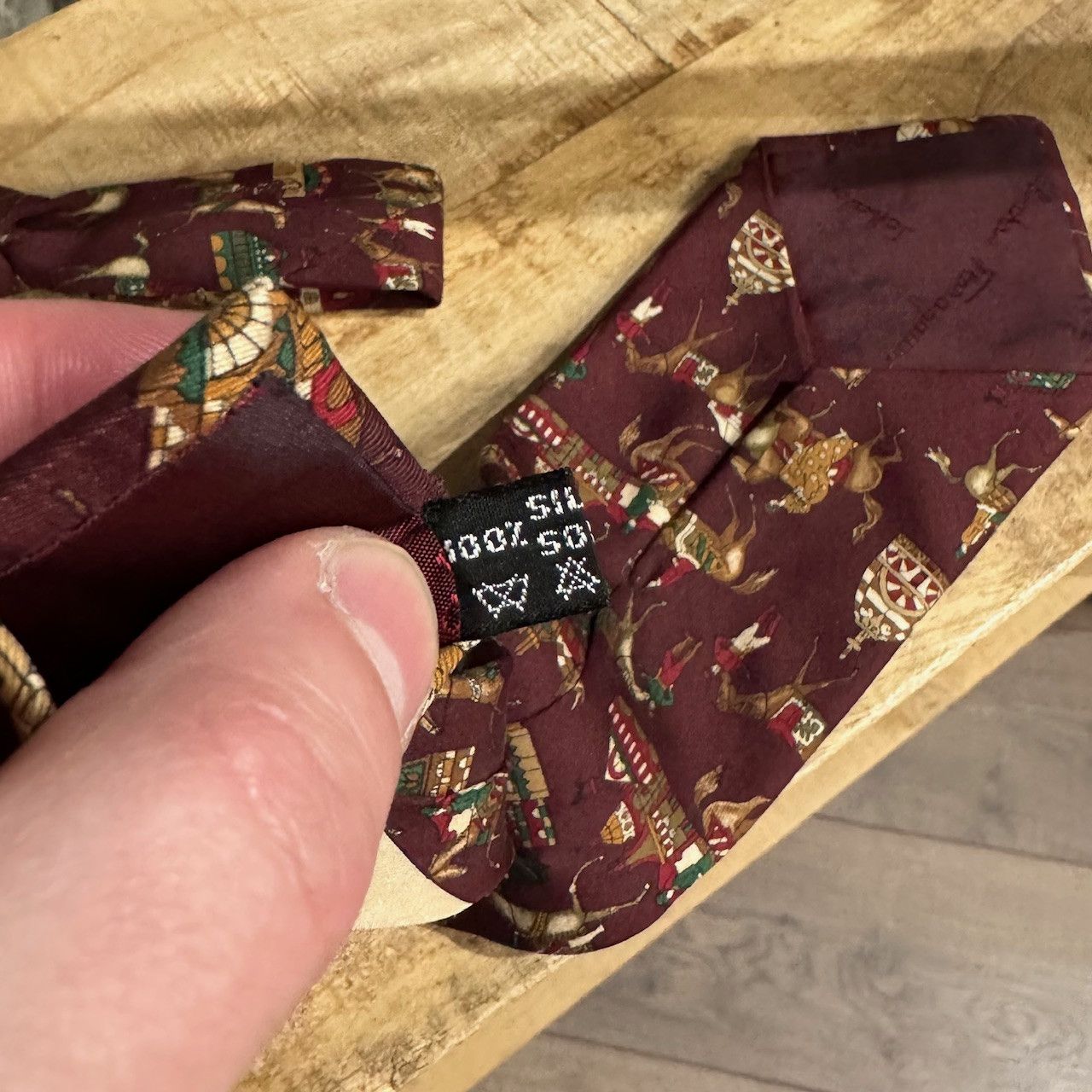 Salvatore Ferragamo Salvatore Ferragamo Burgundy Red Horseback Riding Silk Tie Size ONE SIZE - 6 Thumbnail