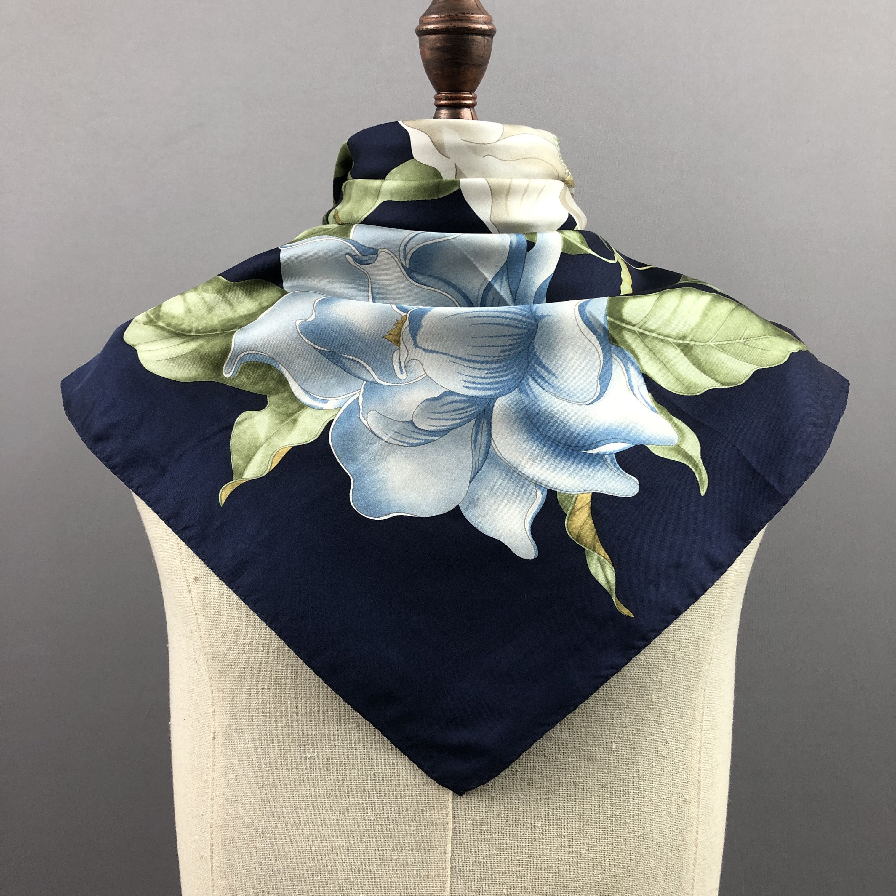 Salvatore Ferragamo × Vintage Vintage Salvatore Ferragamo SILK Scarf Stole Wraps Scarves Size ONE SIZE - 1 Thumbnail