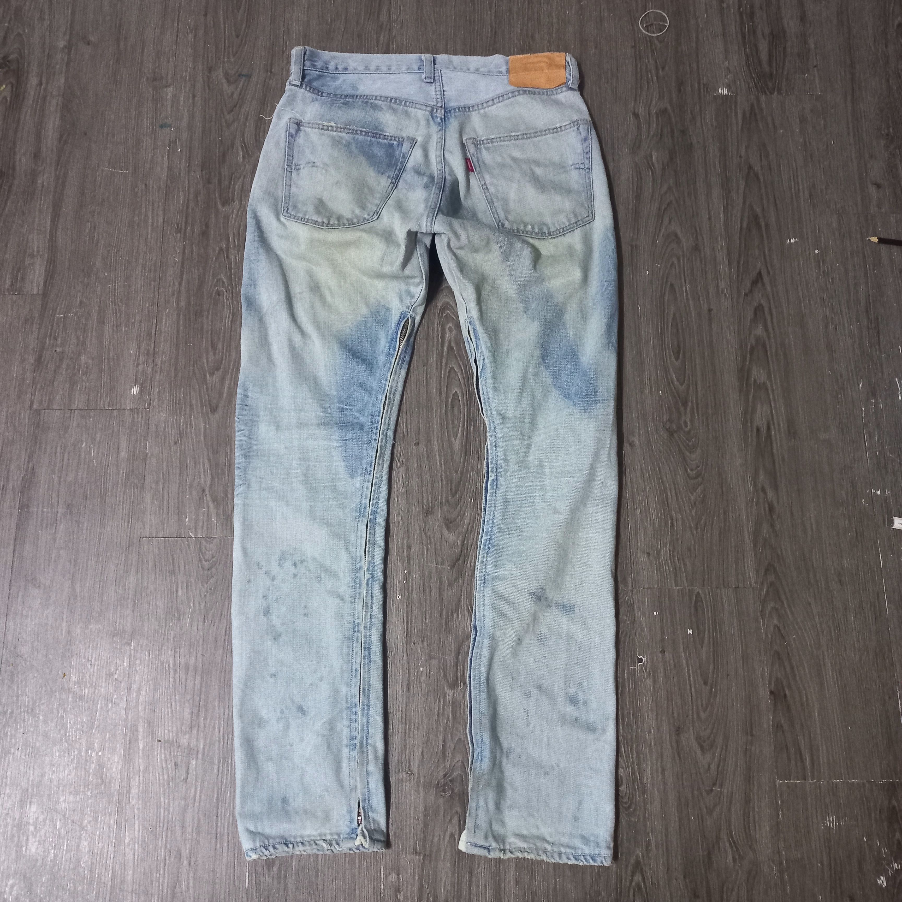 image of Levis Big E Lvc Selvadge in Blue/White, Men's (Size 31)