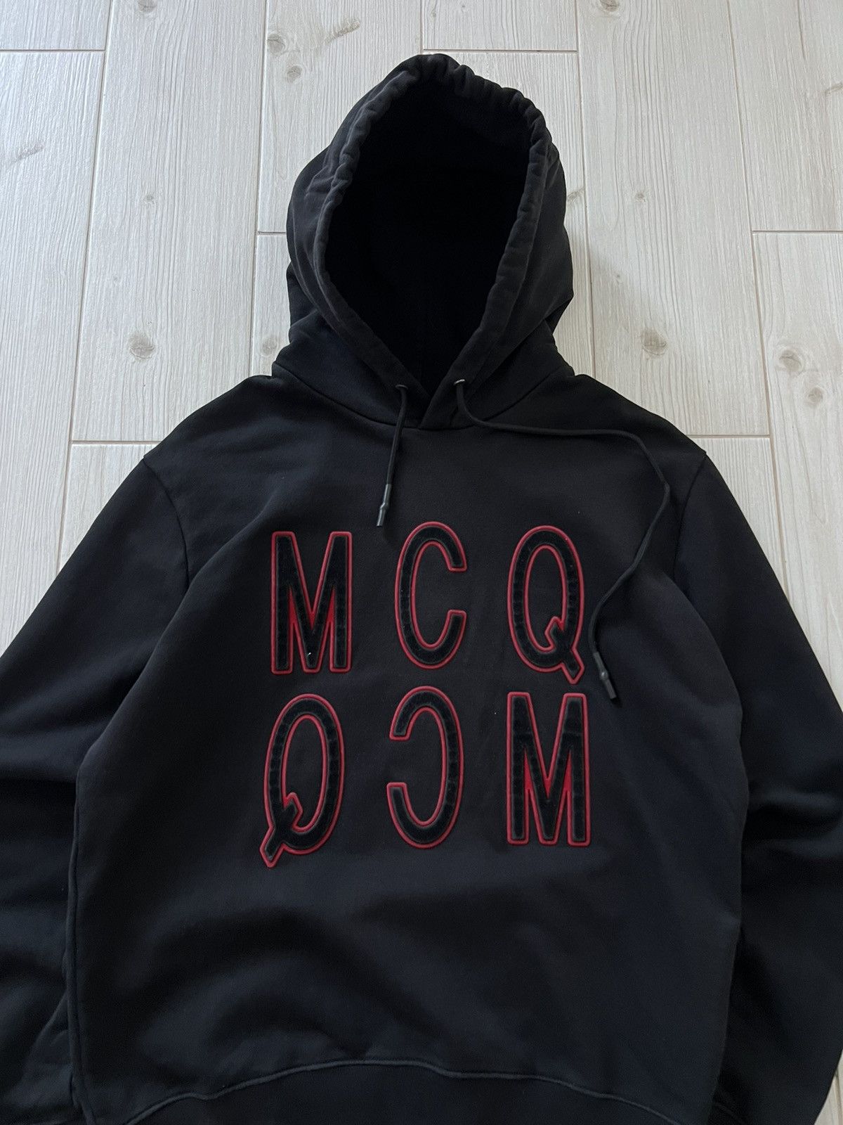 Alexander McQueen MCQ Alexander McQueen Hoodie Logo Reverse Vintage Size US S / EU 44-46 / 1 - 8 Thumbnail