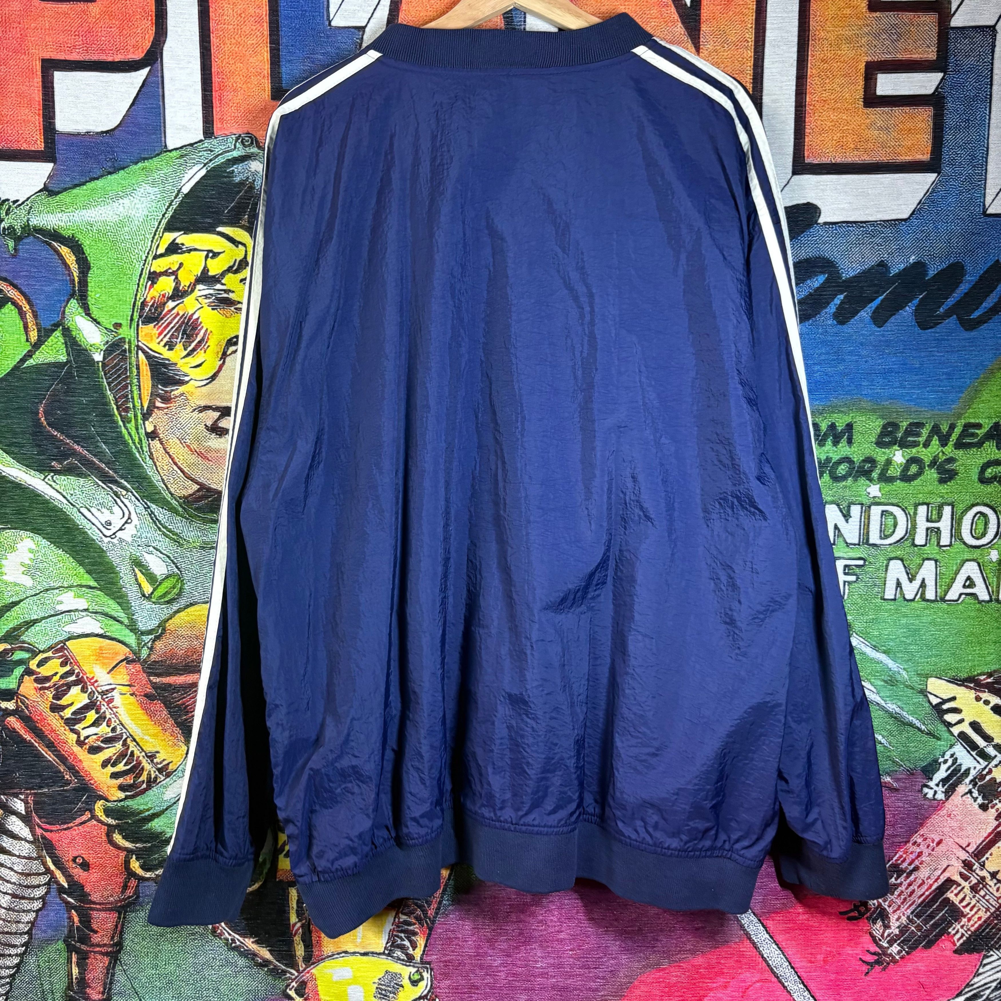 Vintage Vintage 90s Adidas Center hit CrewNeck SweatShirt Size XL Size US XL / EU 56 / 4 - 3 Thumbnail