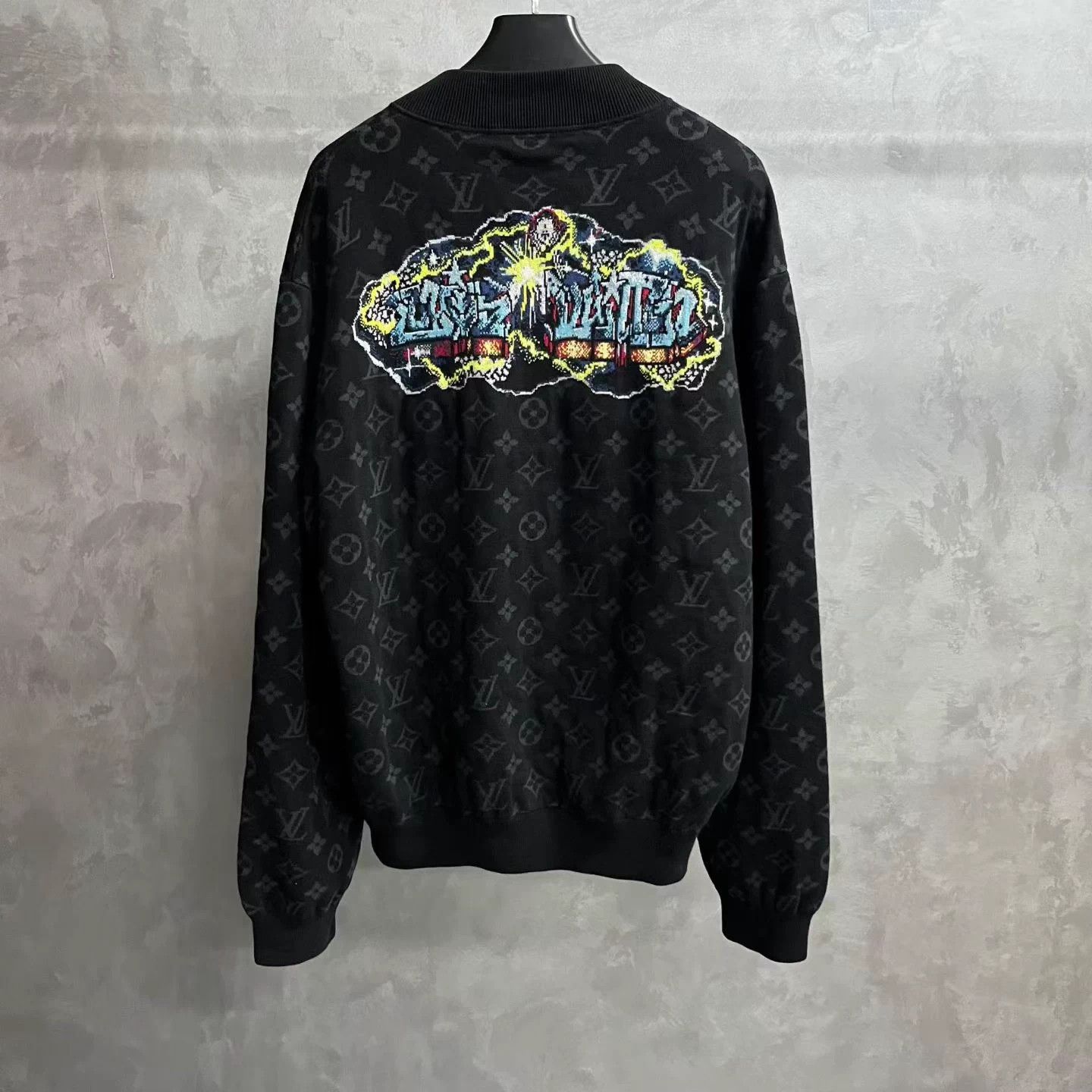 Louis Vuitton Louis Vuitton Black All-Over Print Zip Waist Jacket XXL Size US XXL / EU 58 / 5 - 2 Thumbnail