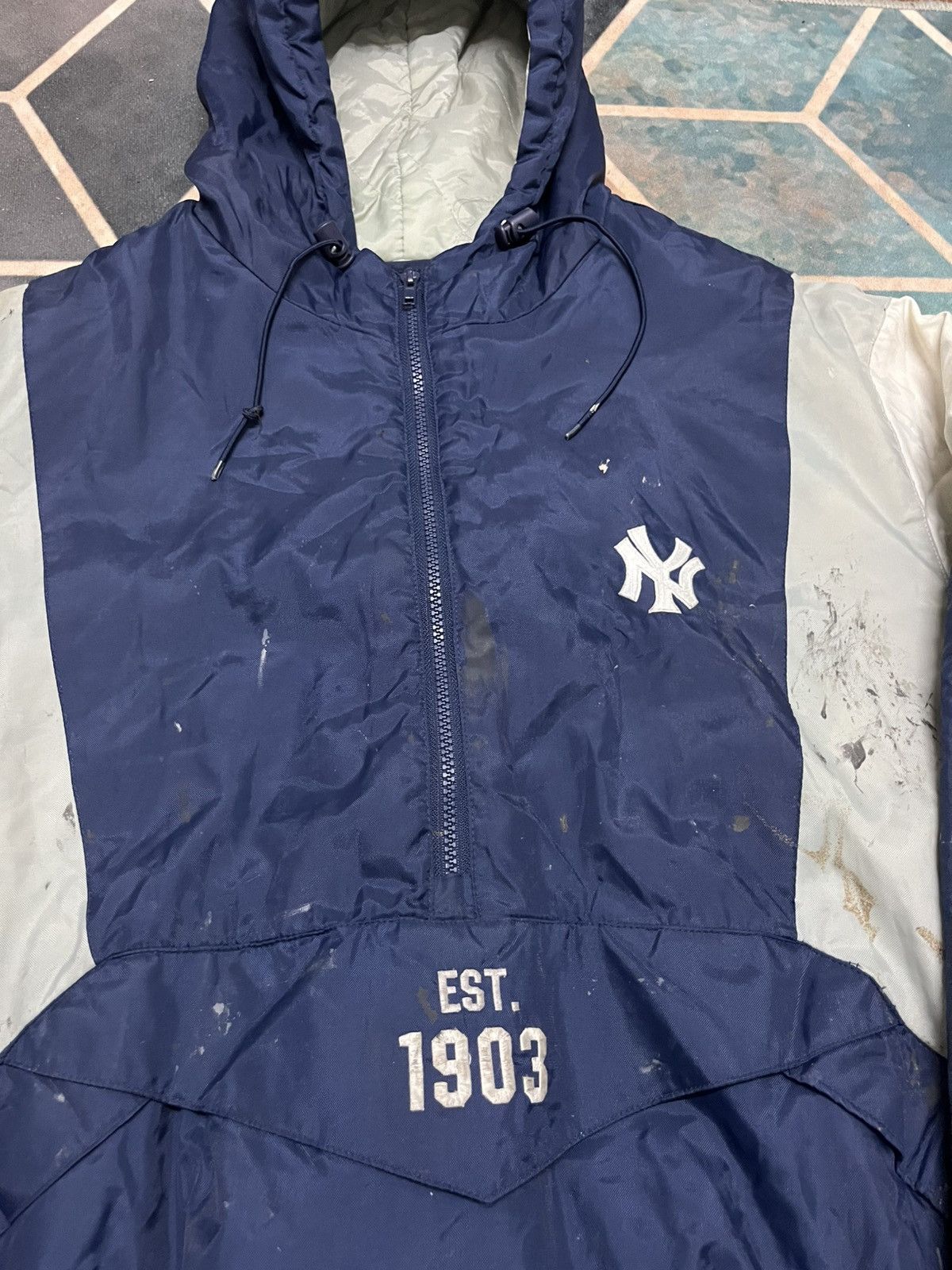 MLB 🔥TRUE VINTAGE 90s NY YANKEES BIG LOGO PULL OVER JACKETS Size US L / EU 52-54 / 3 - 11 Thumbnail