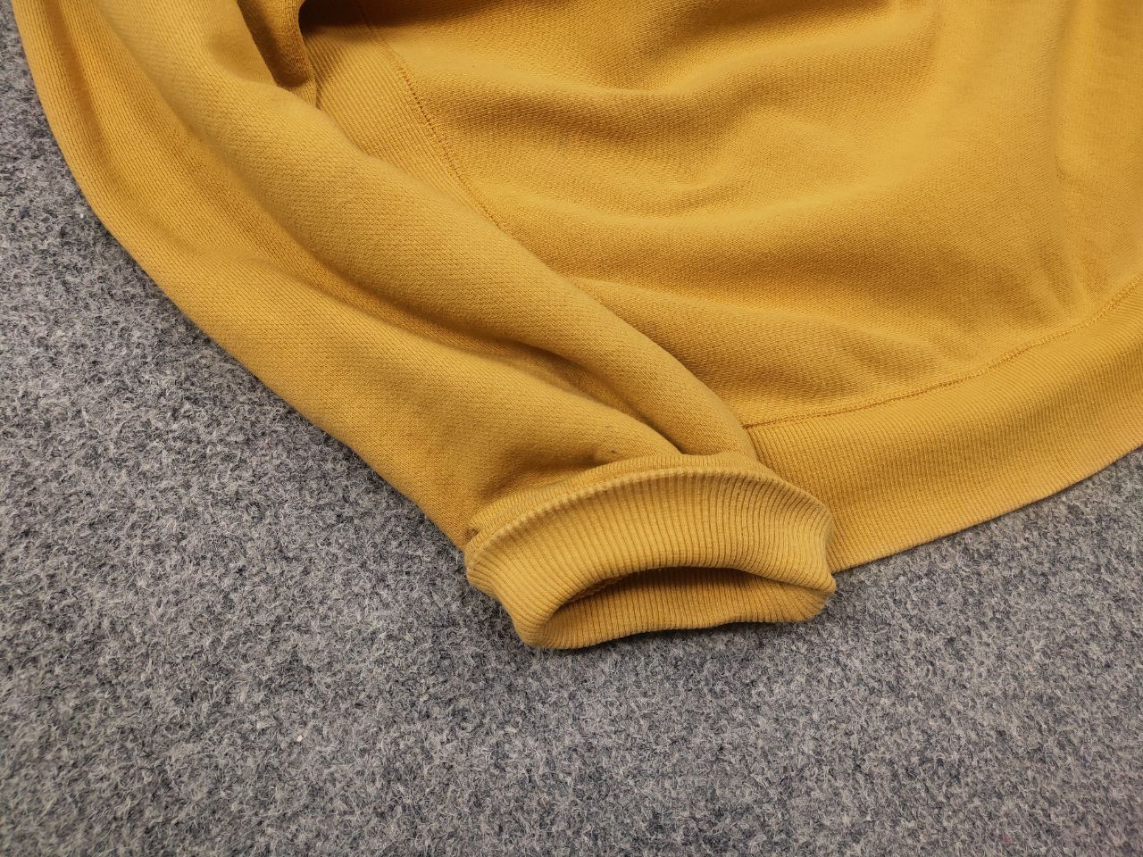 Vintage PHUG Yellow Embroidered volumetric logo PHUGGERS Sweatshirt Size US M / EU 48-50 / 2 - 6 Thumbnail