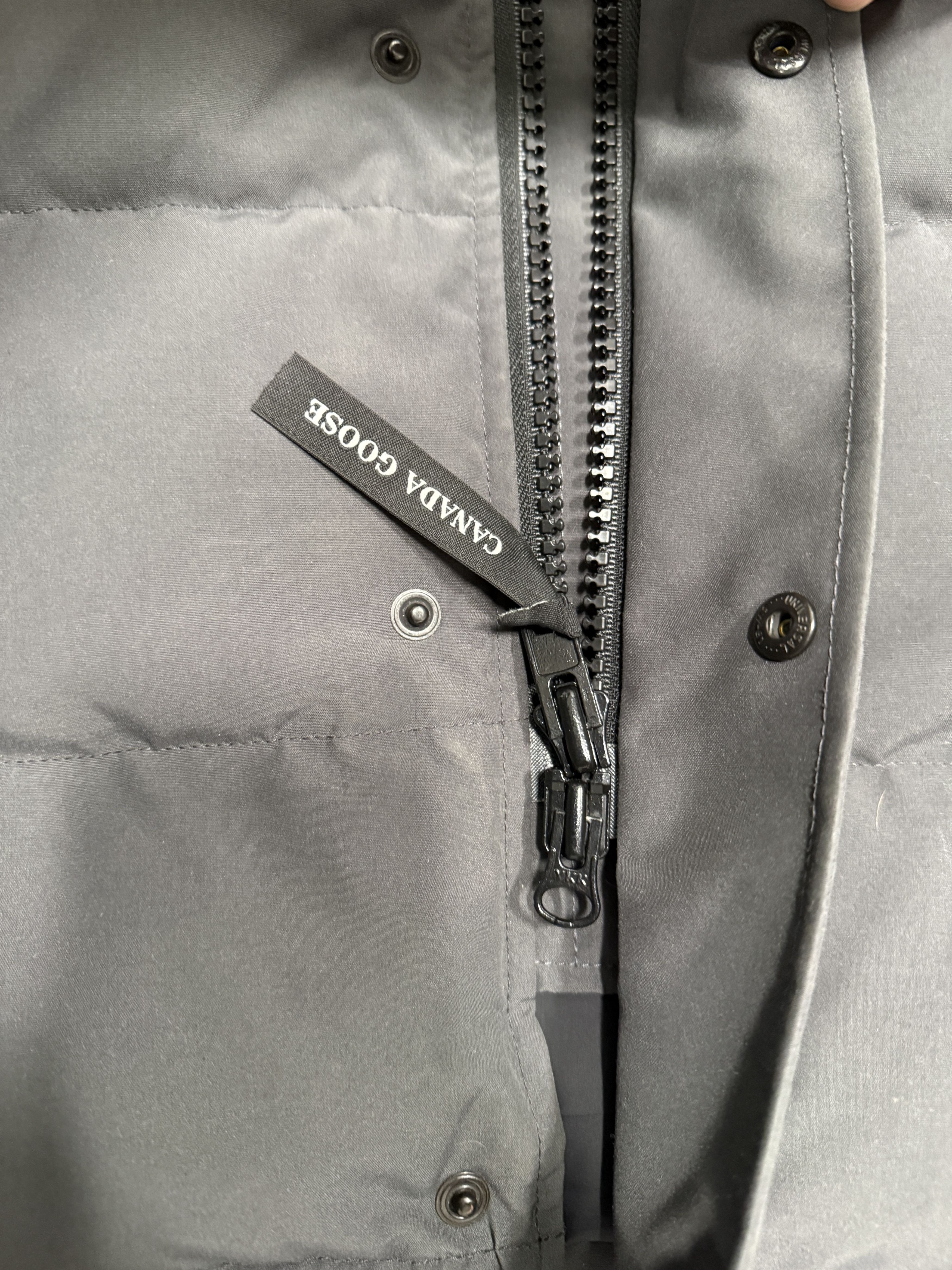 Canada Goose NWT Canada Goose Carson Parka in Graphite (Men's Small) Size US S / EU 44-46 / 1 - 8 Thumbnail