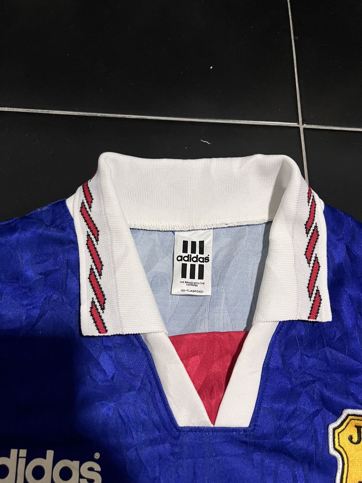 Adidas × Japanese Brand × Vintage Japan 1997 Home Jersey (Used for World Cup 1998 Qualifier) Size US XL / EU 56 / 4 - 3 Thumbnail