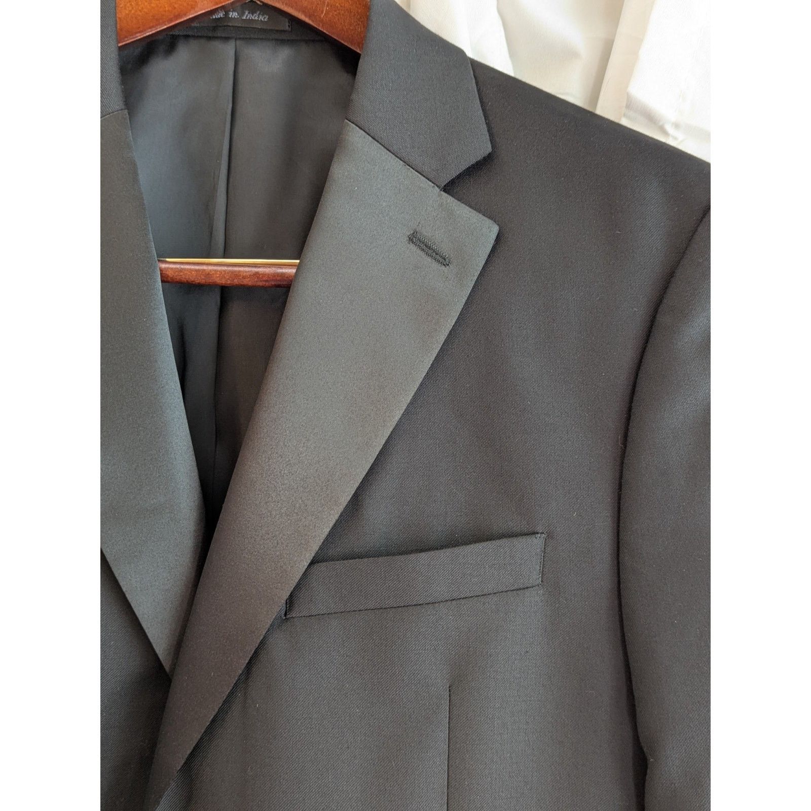 Calvin Klein Tuxedo Jacket Size 42S 100% Wool 2 Button Notch Lapel Size 42S - 3 Thumbnail