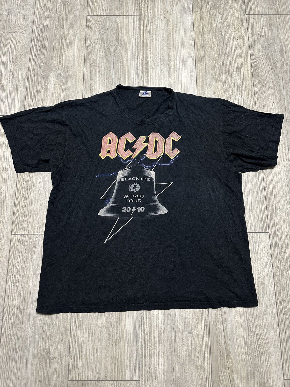 Band Tees Vintage Ac/Dc World Tour "Black Ice" 2010 T Shirt Size US XXL / EU 58 / 5 - 1 Thumbnail
