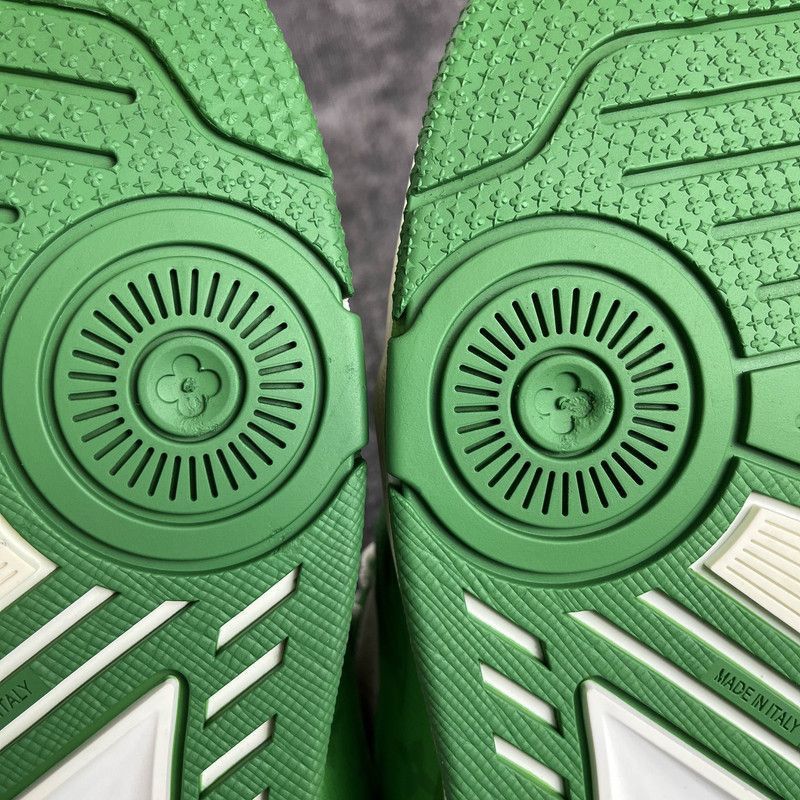 Louis Vuitton Louis Vuitton Green and White Low-Top Sneakers -2508 Size US 10.5 / EU 43-44 - 6 Thumbnail