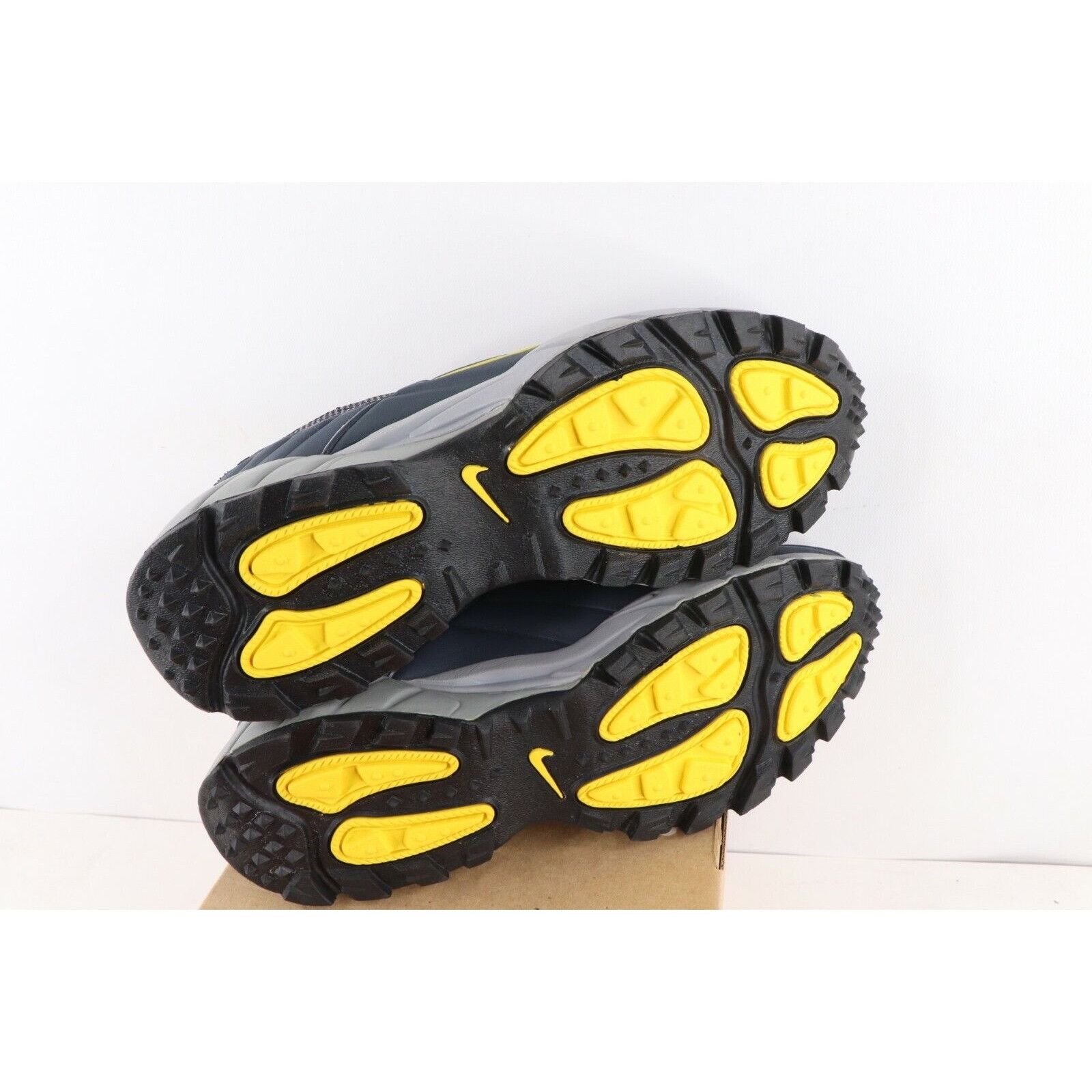Nike × Nike ACG × Vintage NOS Vintage Nike ACG Air Terra Trail Hiking Running Shoes Size US 9.5 / EU 42-43 - 7 Thumbnail