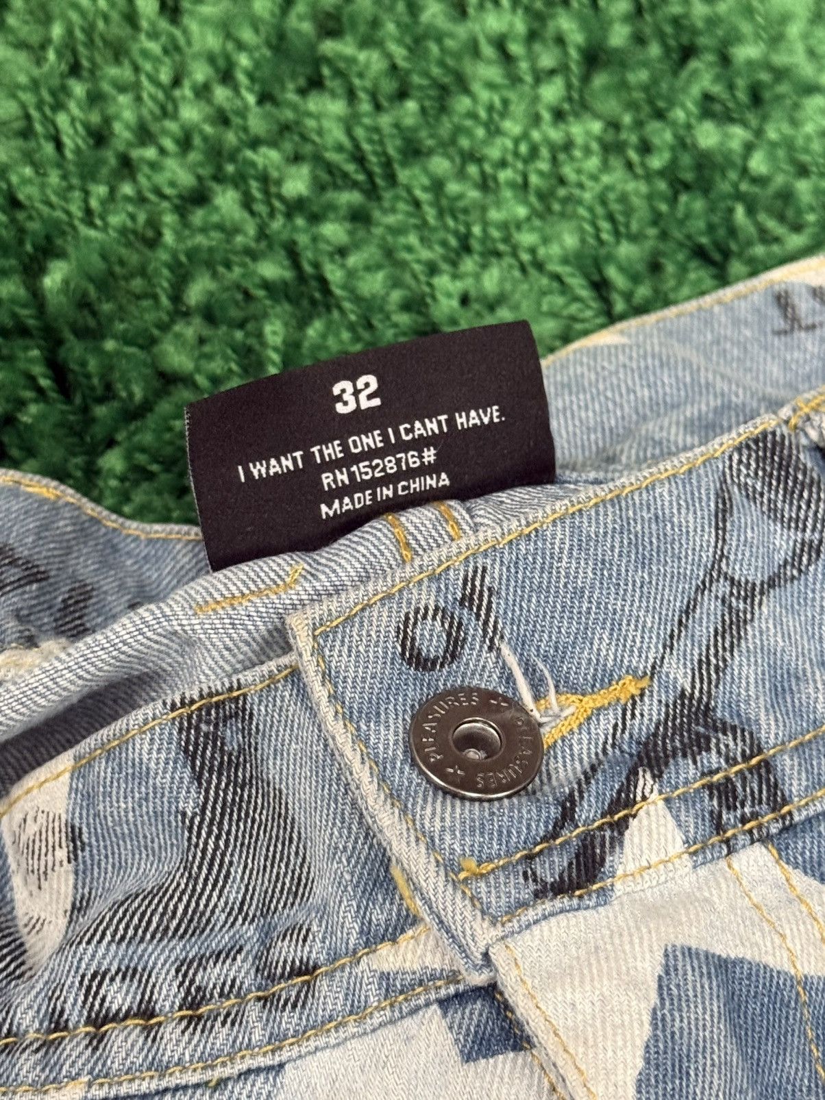 Pleasures Pleasures Star Logo Denim Jeans Sz. 32 Print Logos Size US 32 / EU 48 - 6 Thumbnail