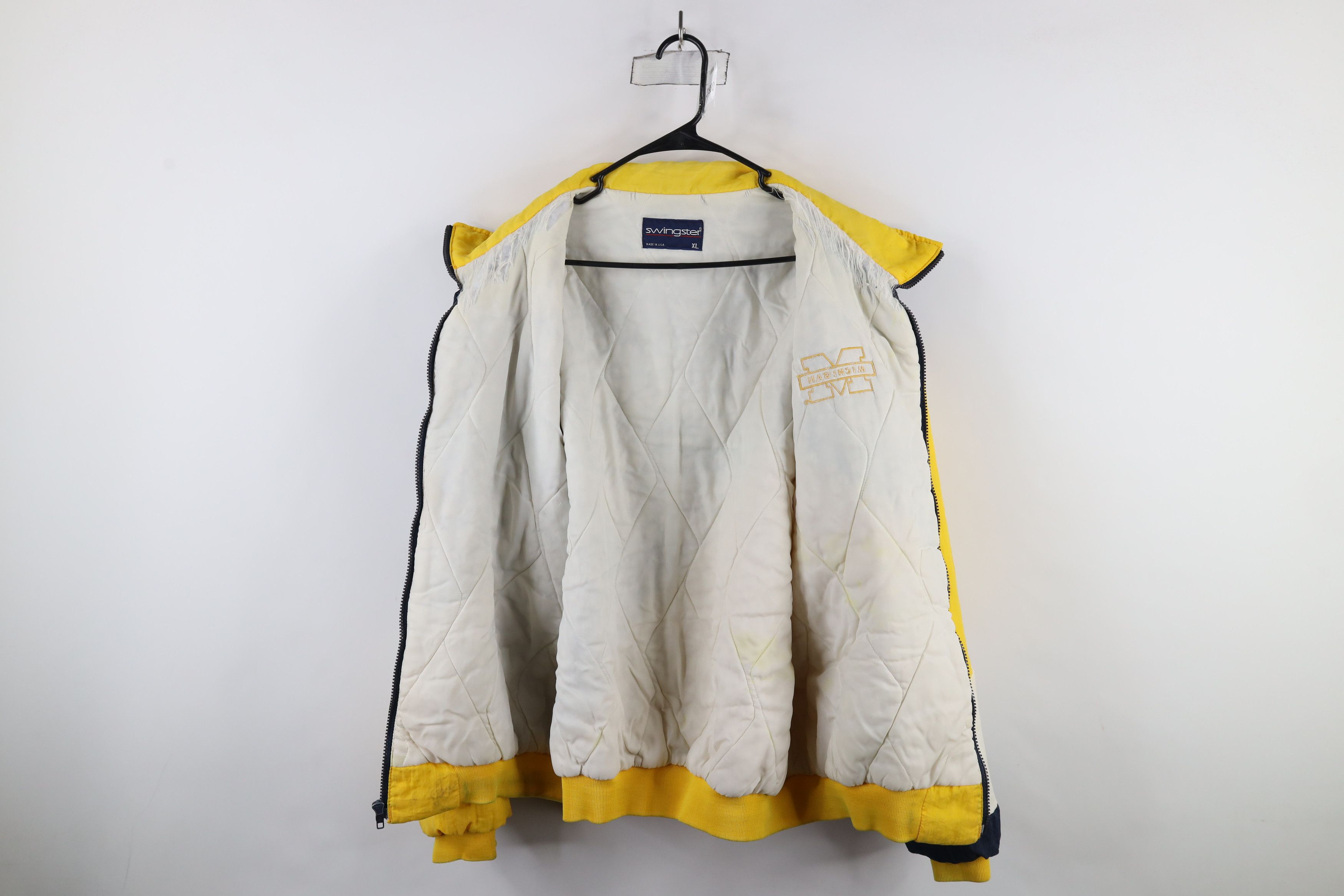 Vintage Vintage 90s University of Michigan Full Zip Puffer Jacket Size US XL / EU 56 / 4 - 9 Thumbnail