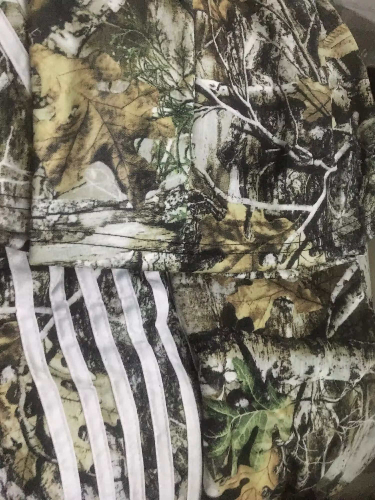 Japanese Brand Camouflage Elastic Waist Stripes Embroidery Baggy Sweatpants Size US 34 / EU 50 - 10 Thumbnail