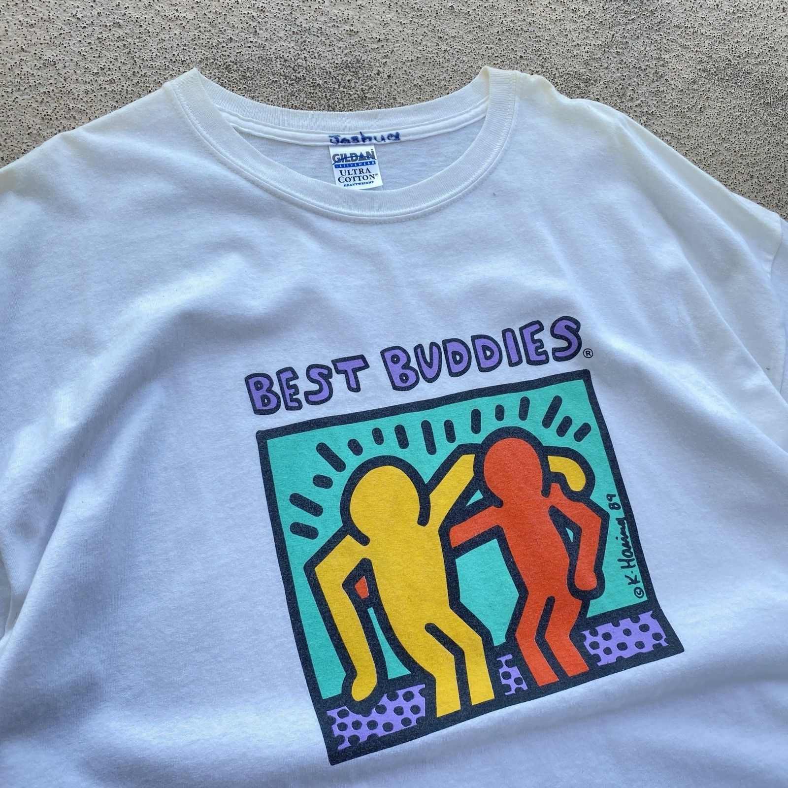 Keith Haring Vintage 1989 Keith Haring Best Buddies tee T Shirt Band tee Size US XL / EU 56 / 4 - 4 Thumbnail